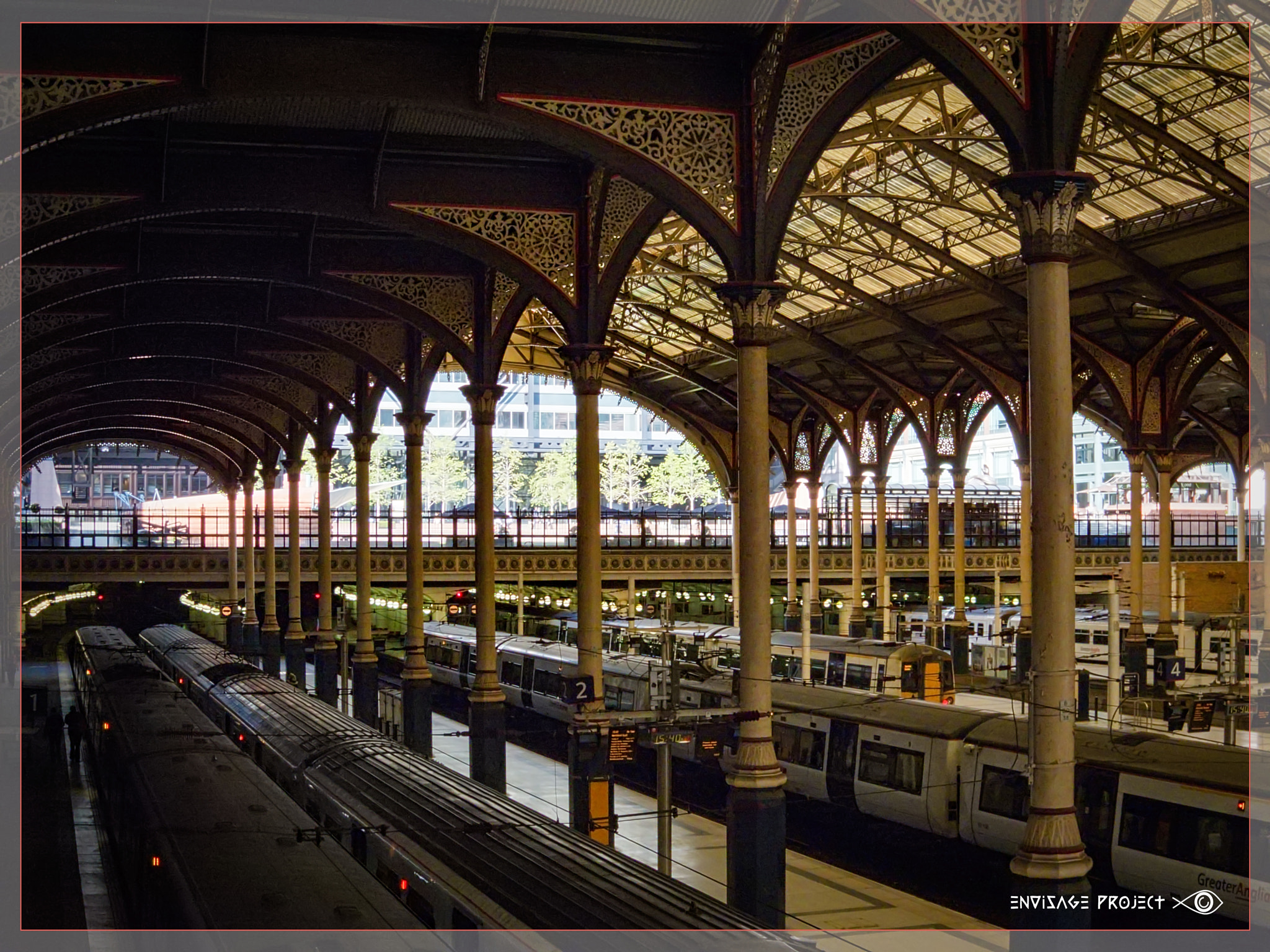 Pentax Q sample photo. Liverpool street station lll photography