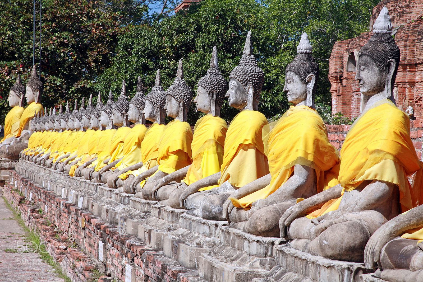 Canon EOS 5D sample photo. Buddha sculptures photography