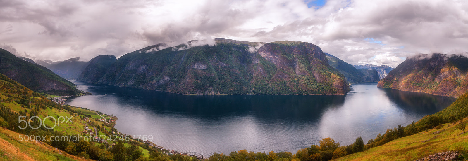 Nikon D5000 sample photo. Nærøyfjord photography