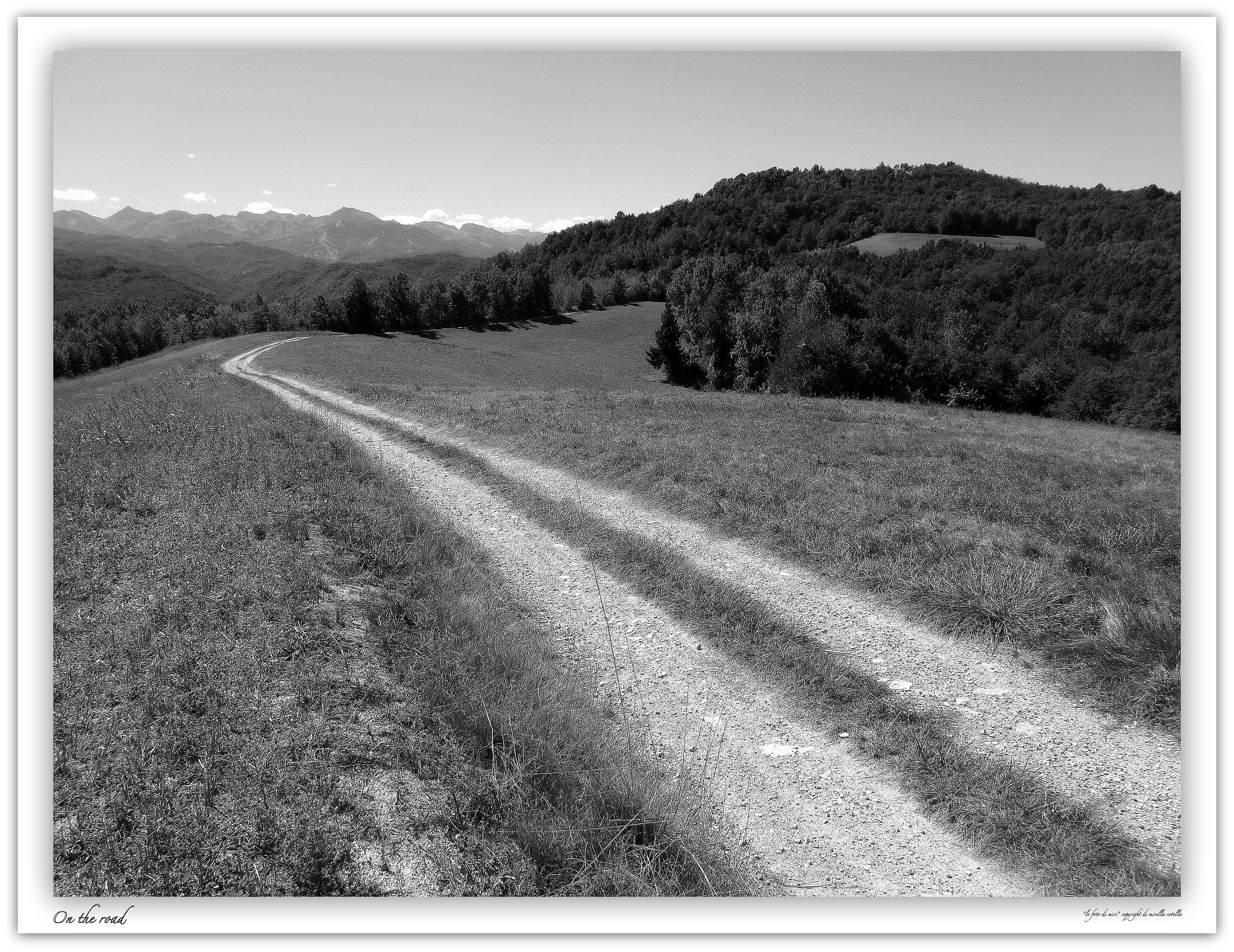 Canon PowerShot SX210 IS sample photo. On the road... photography