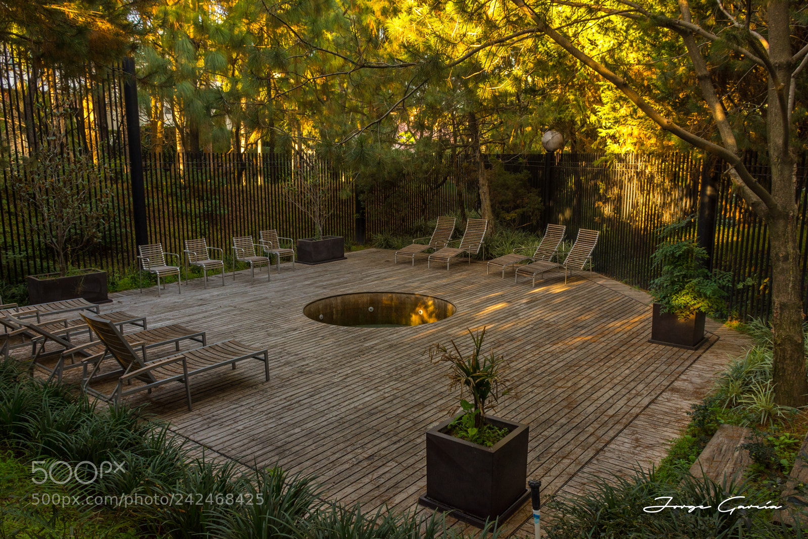 Nikon D7200 sample photo. Abandoned jacuzzi photography