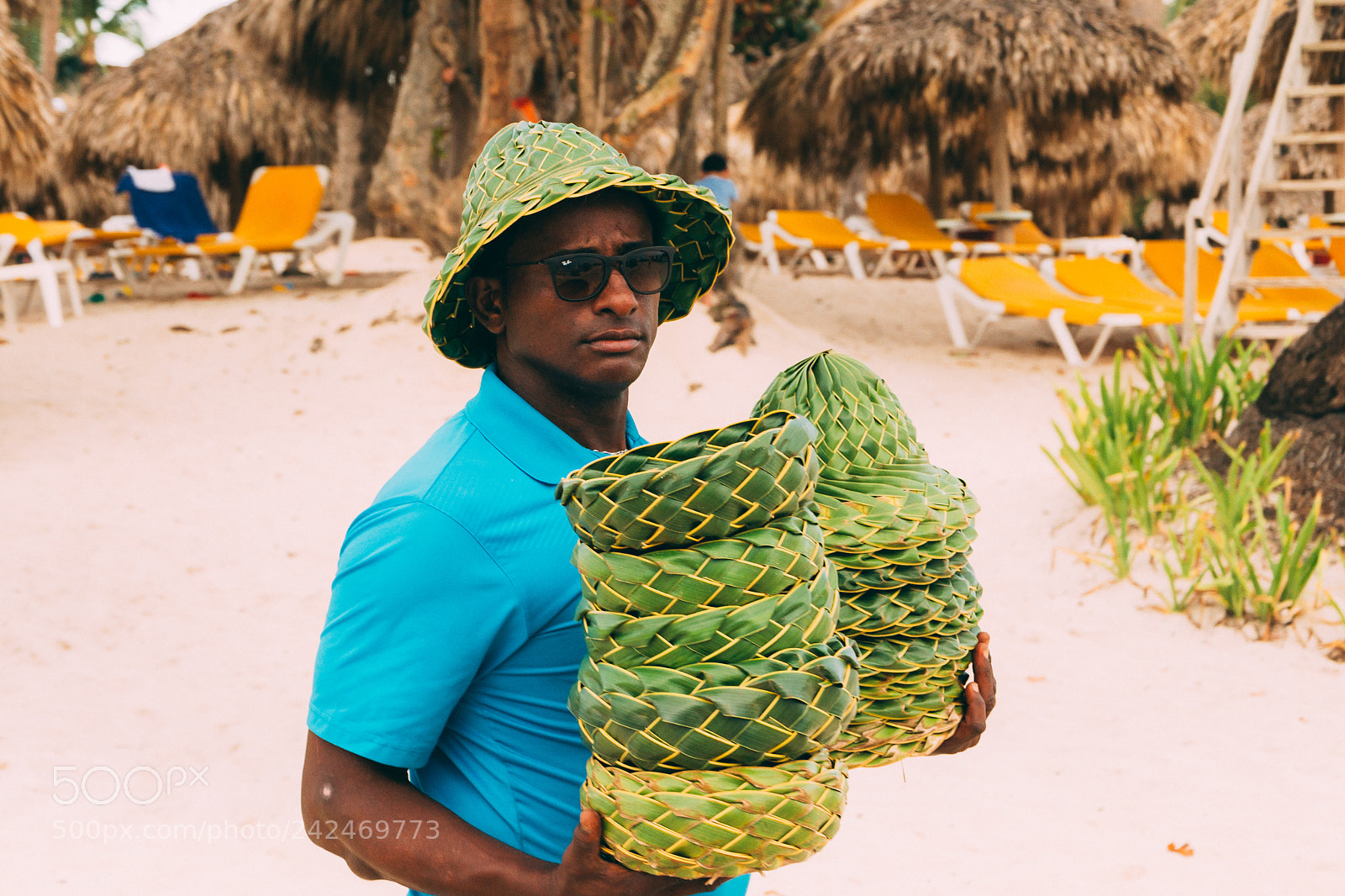 Nikon D3100 sample photo. Hat man photography