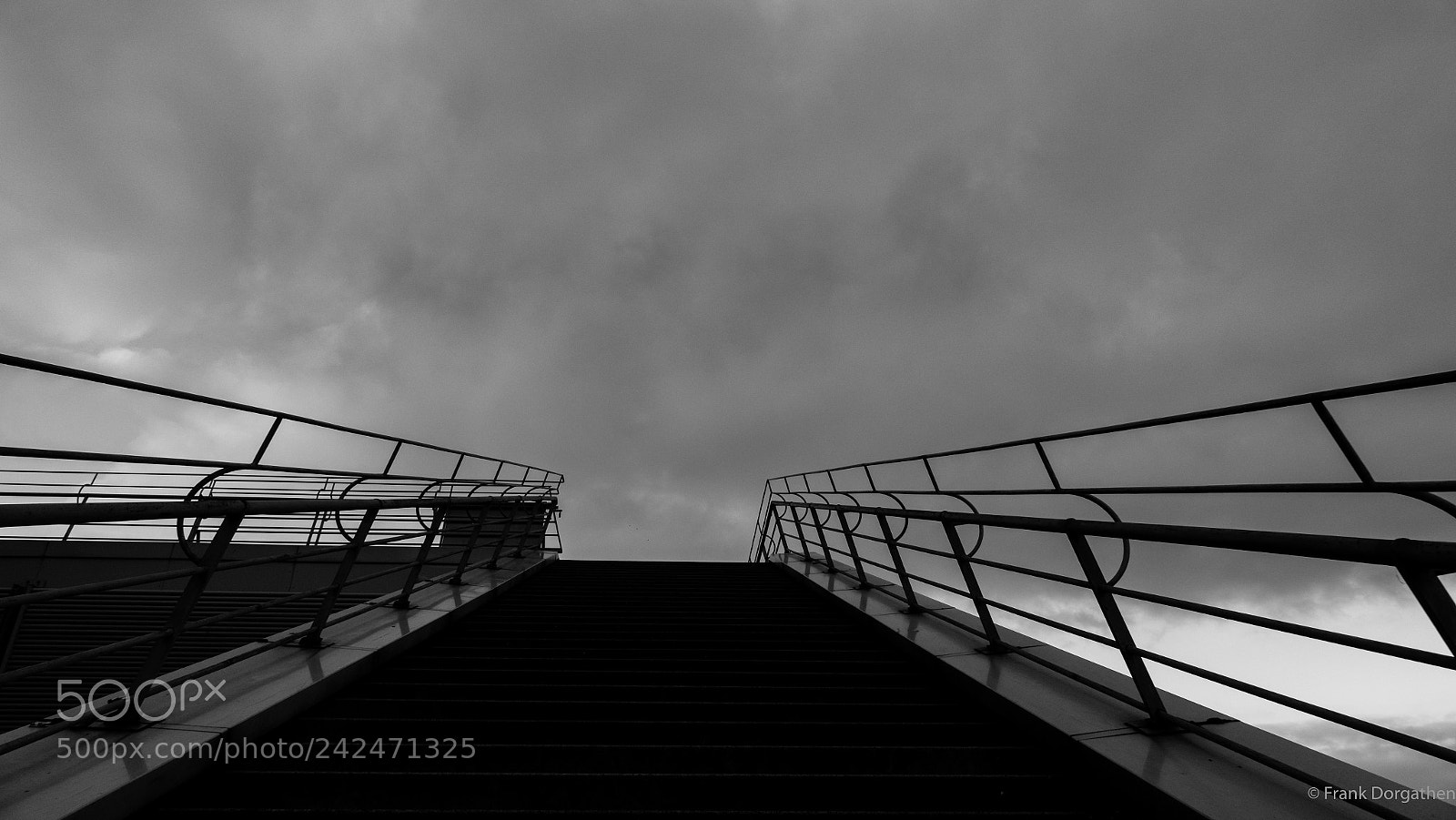 Sony Cyber-shot DSC-RX10 II sample photo. Stairway to heaven photography