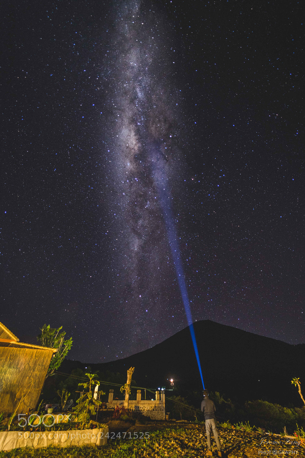 Sony a7 sample photo. The lost jedi in photography