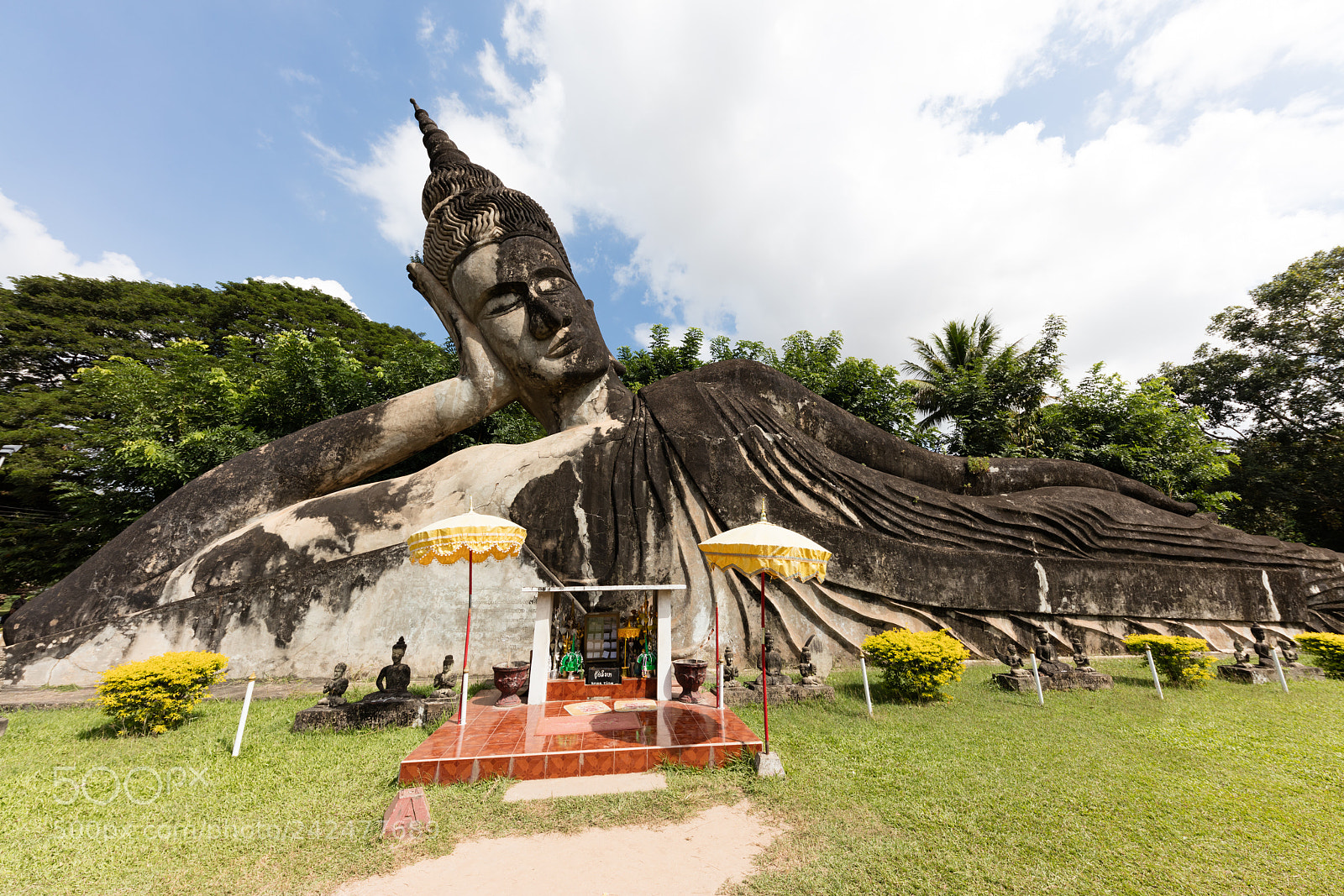Canon EOS 5DS R sample photo. Wat xieng khuan buddha photography