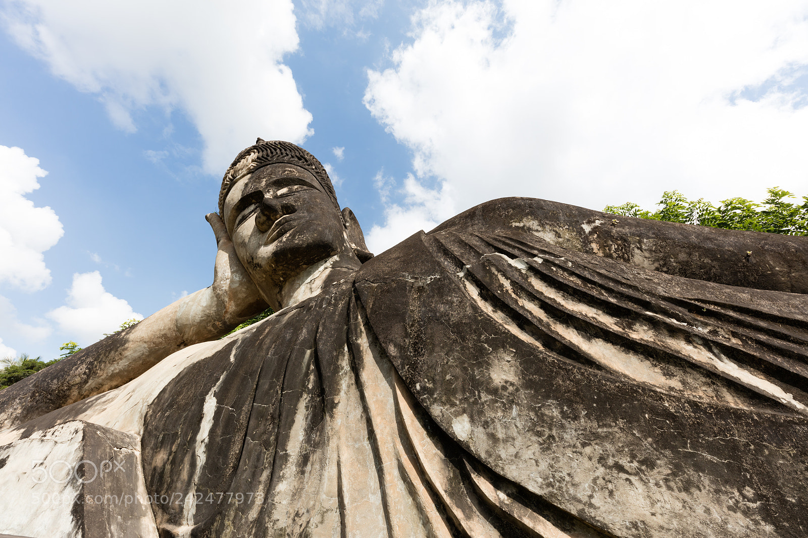 Canon EOS 5DS R sample photo. Wat xieng khuan buddha photography