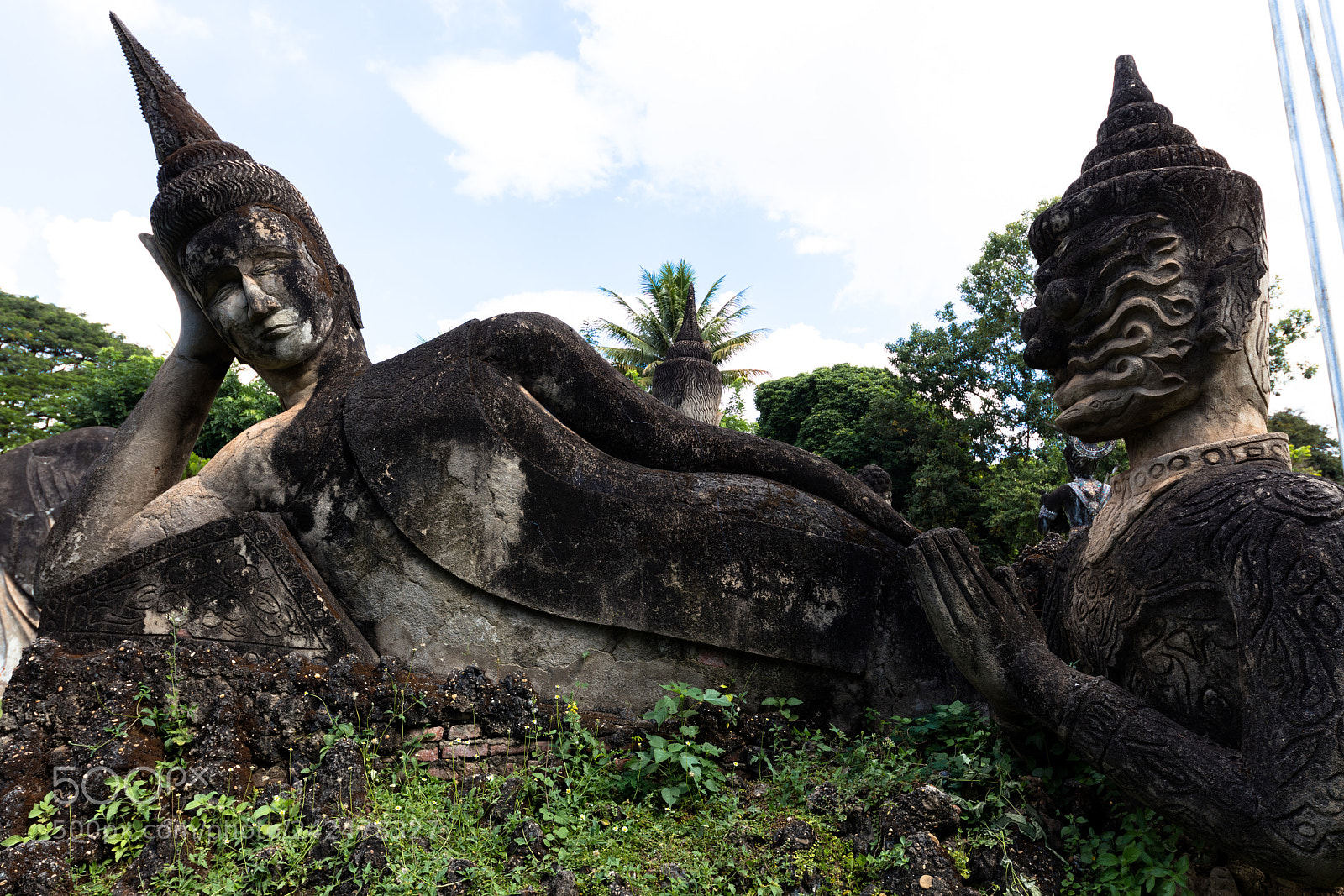 Canon EOS 5DS R sample photo. Wat xieng khuan buddha photography