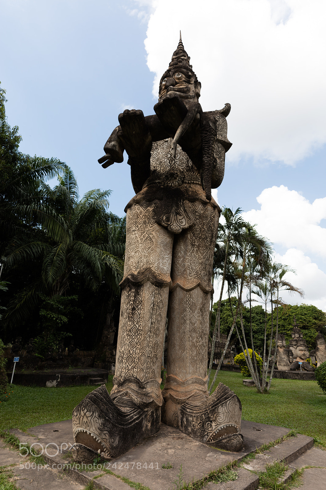 Canon EOS 5DS R sample photo. Wat xieng khuan buddha photography