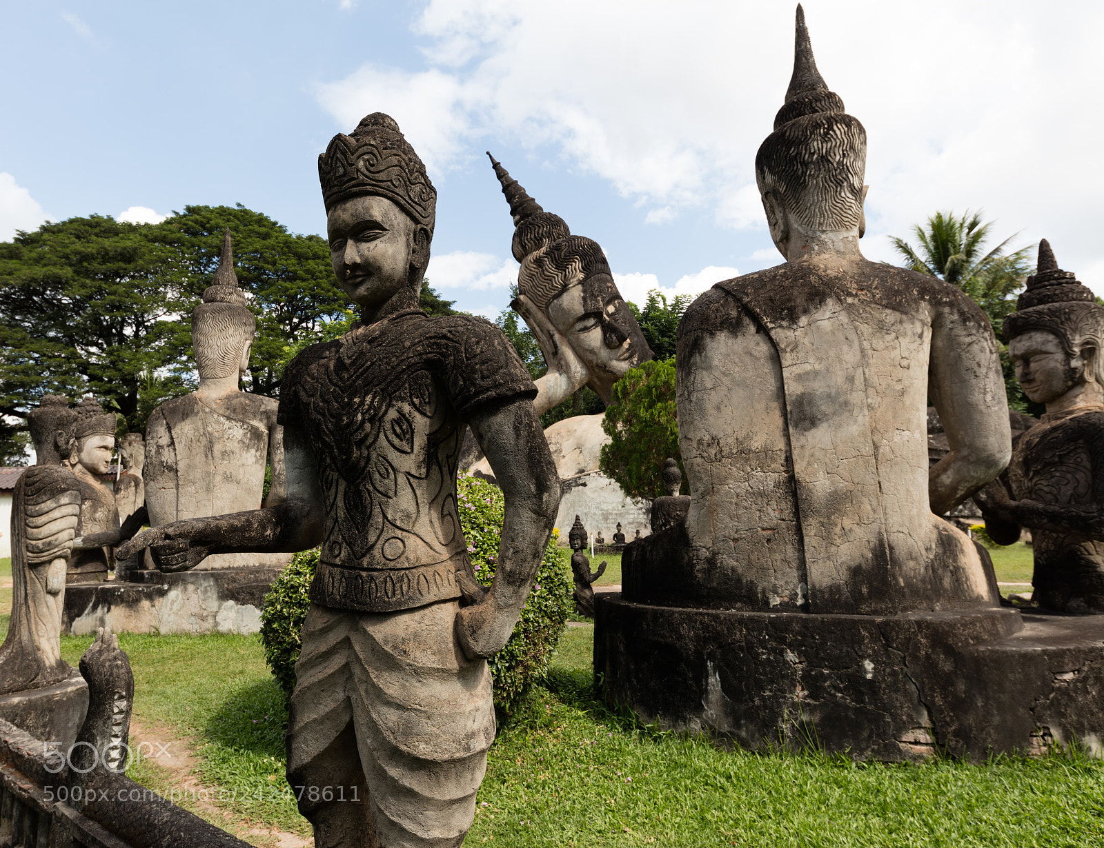 Canon EOS 5DS R sample photo. Wat xieng khuan buddha photography