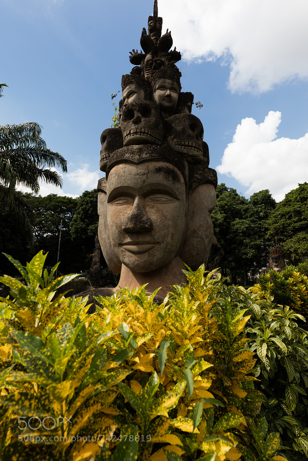 Canon EOS 5DS R sample photo. Wat xieng khuan buddha photography