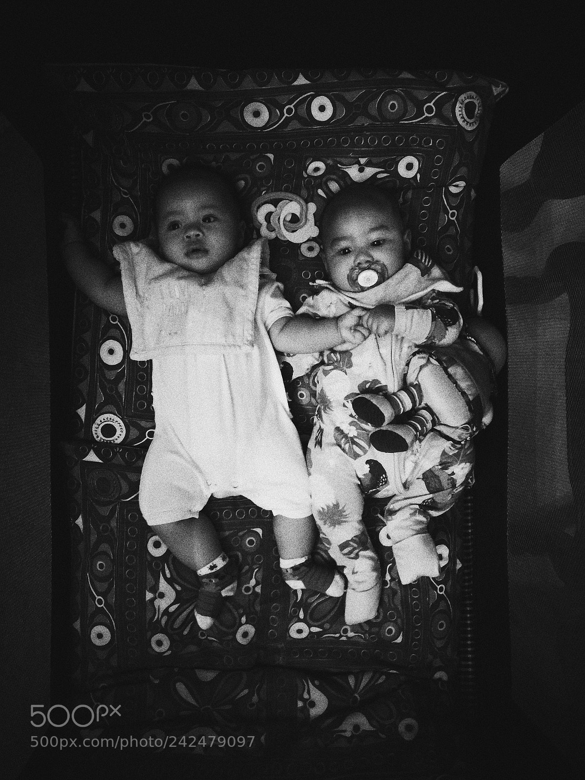 HUAWEI P10 sample photo. Holding hand photography