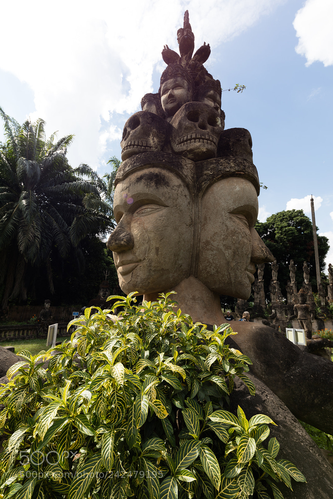 Canon EOS 5DS R sample photo. Wat xieng khuan buddha photography