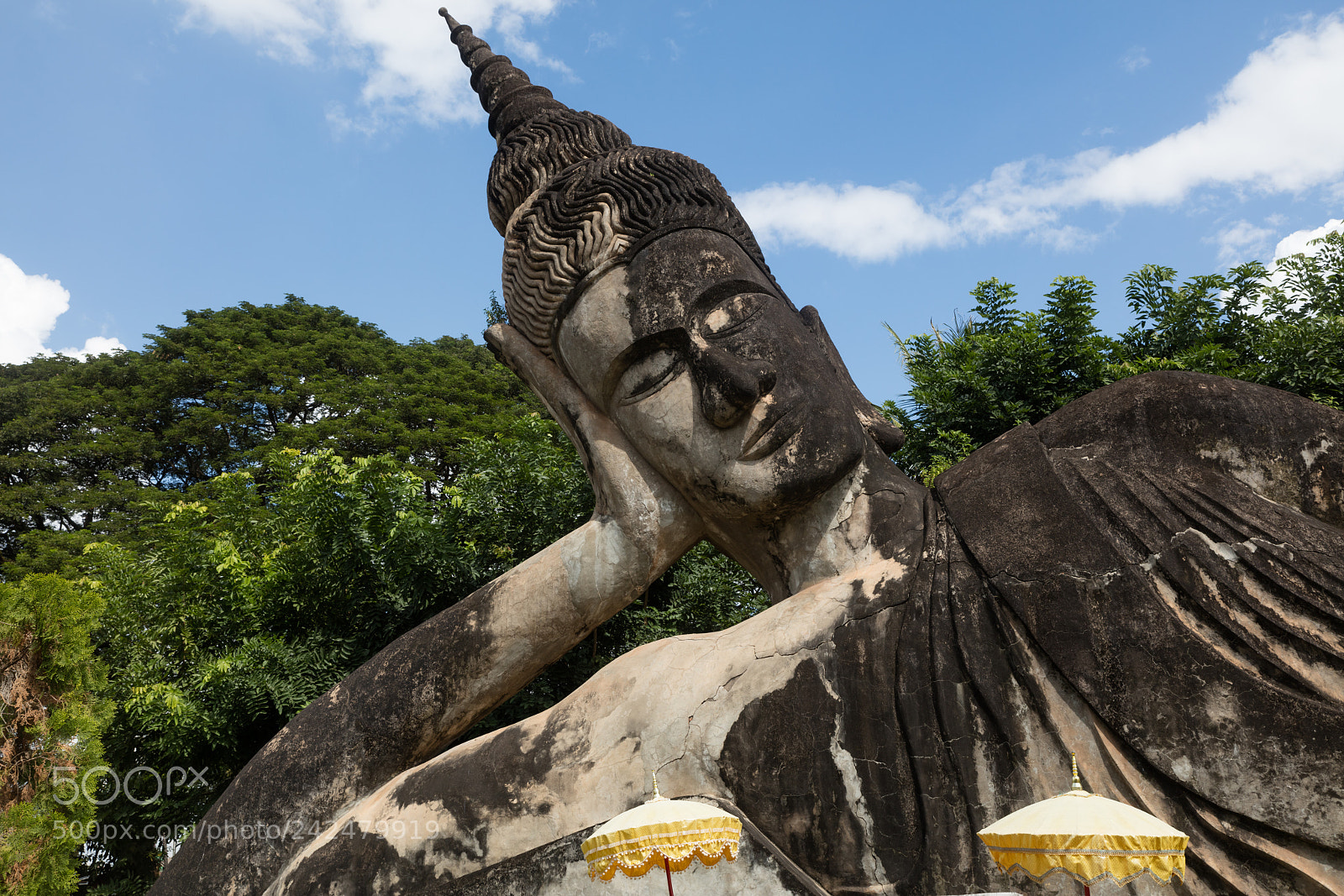 Canon EOS 5DS R sample photo. Wat xieng khuan buddha photography