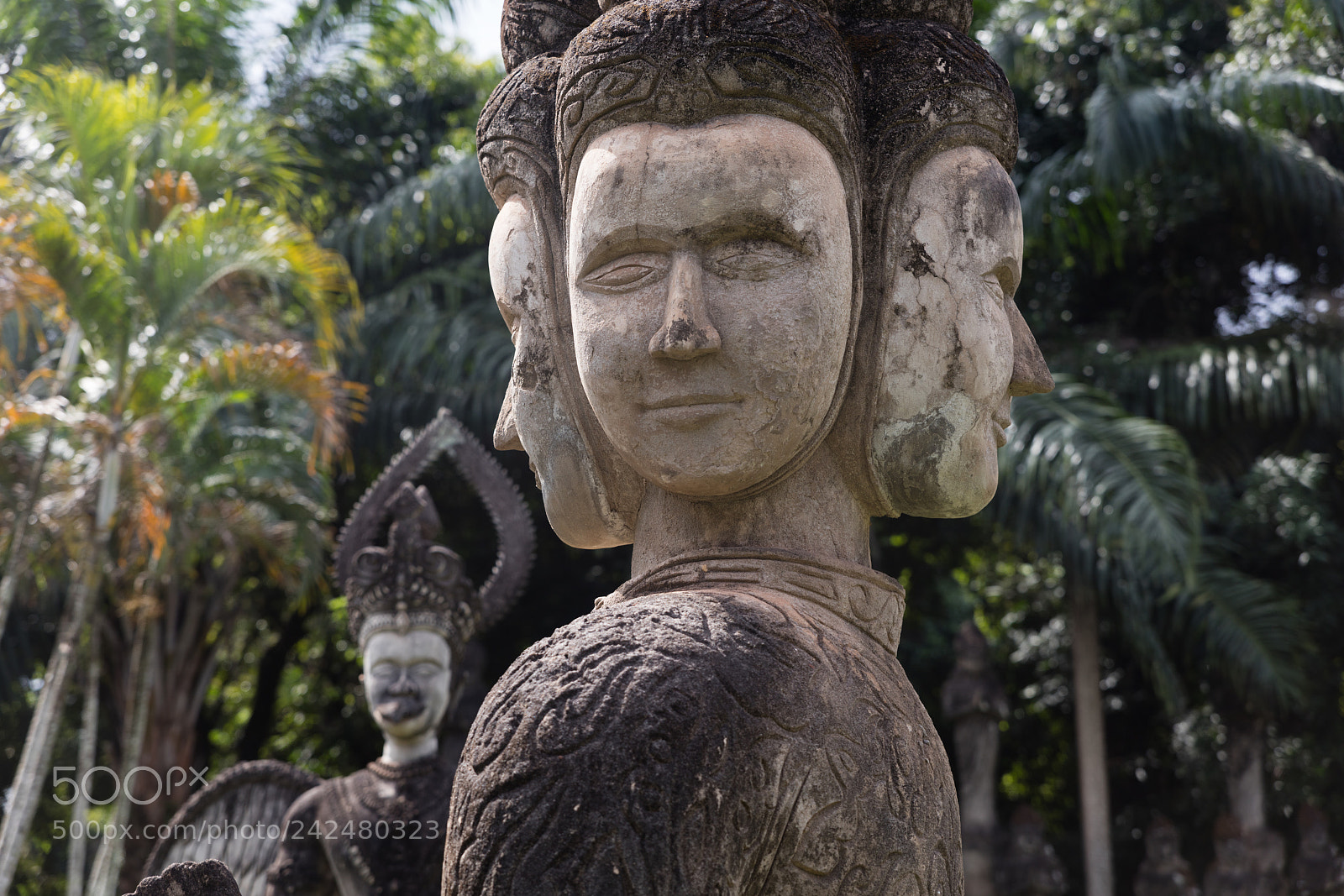 Canon EOS 5DS R sample photo. Wat xieng khuan buddha photography