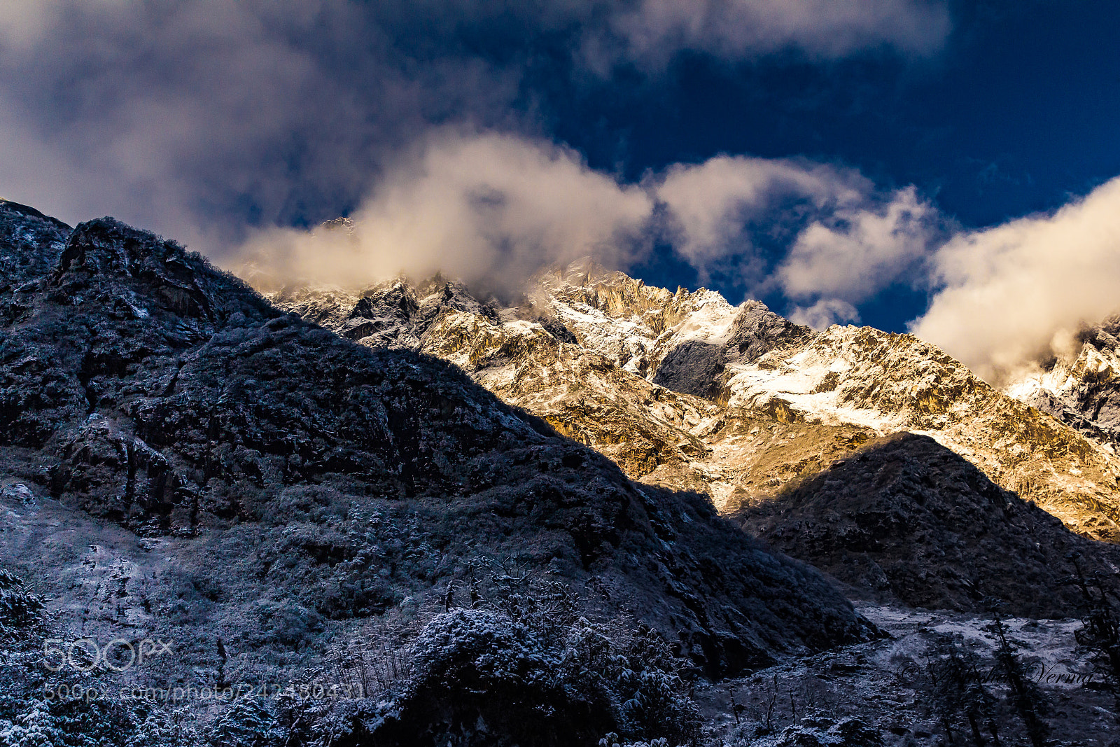 Canon EOS 550D (EOS Rebel T2i / EOS Kiss X4) sample photo. Sun kissed mountain photography