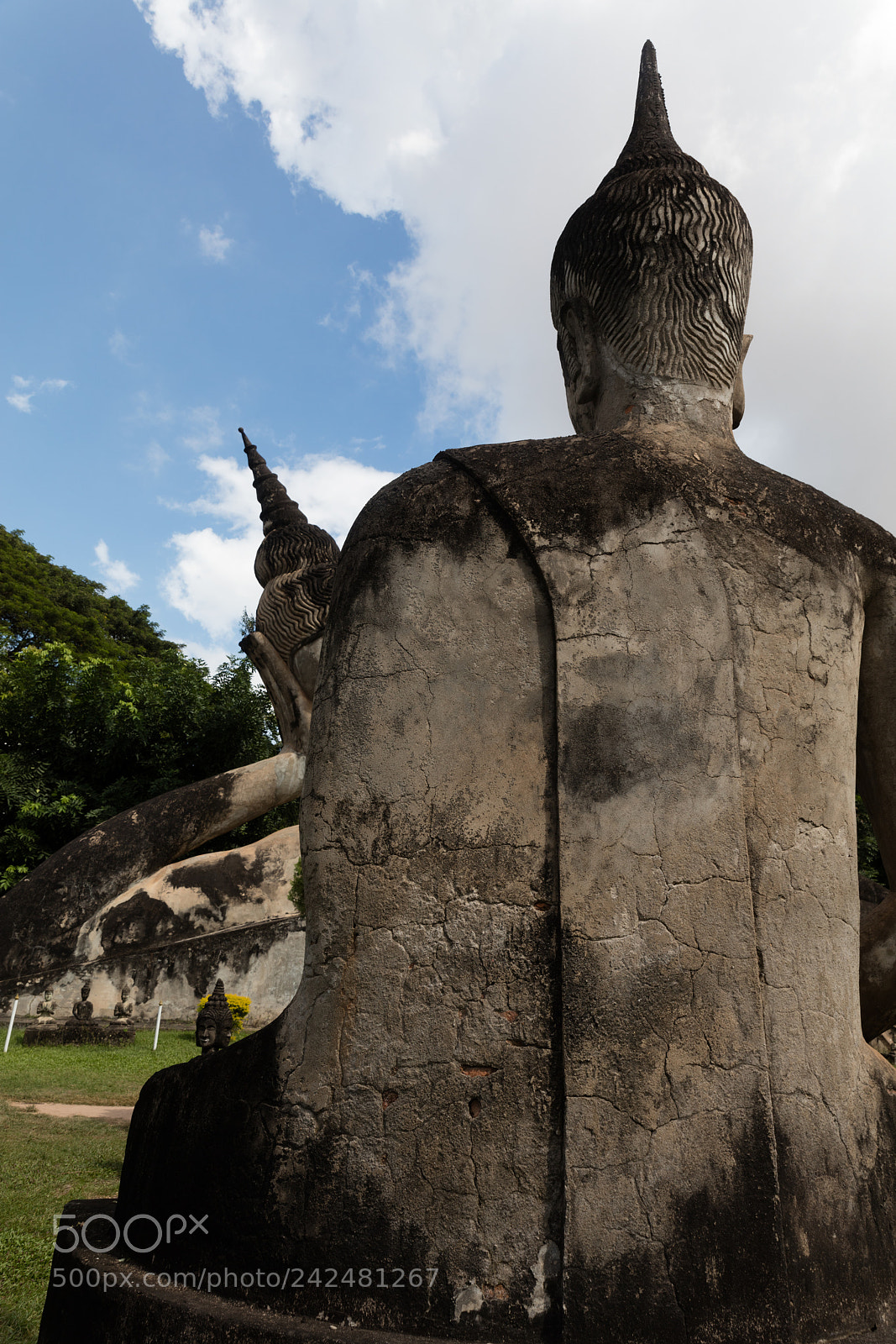 Canon EOS 5DS R sample photo. Wat xieng khuan buddha photography