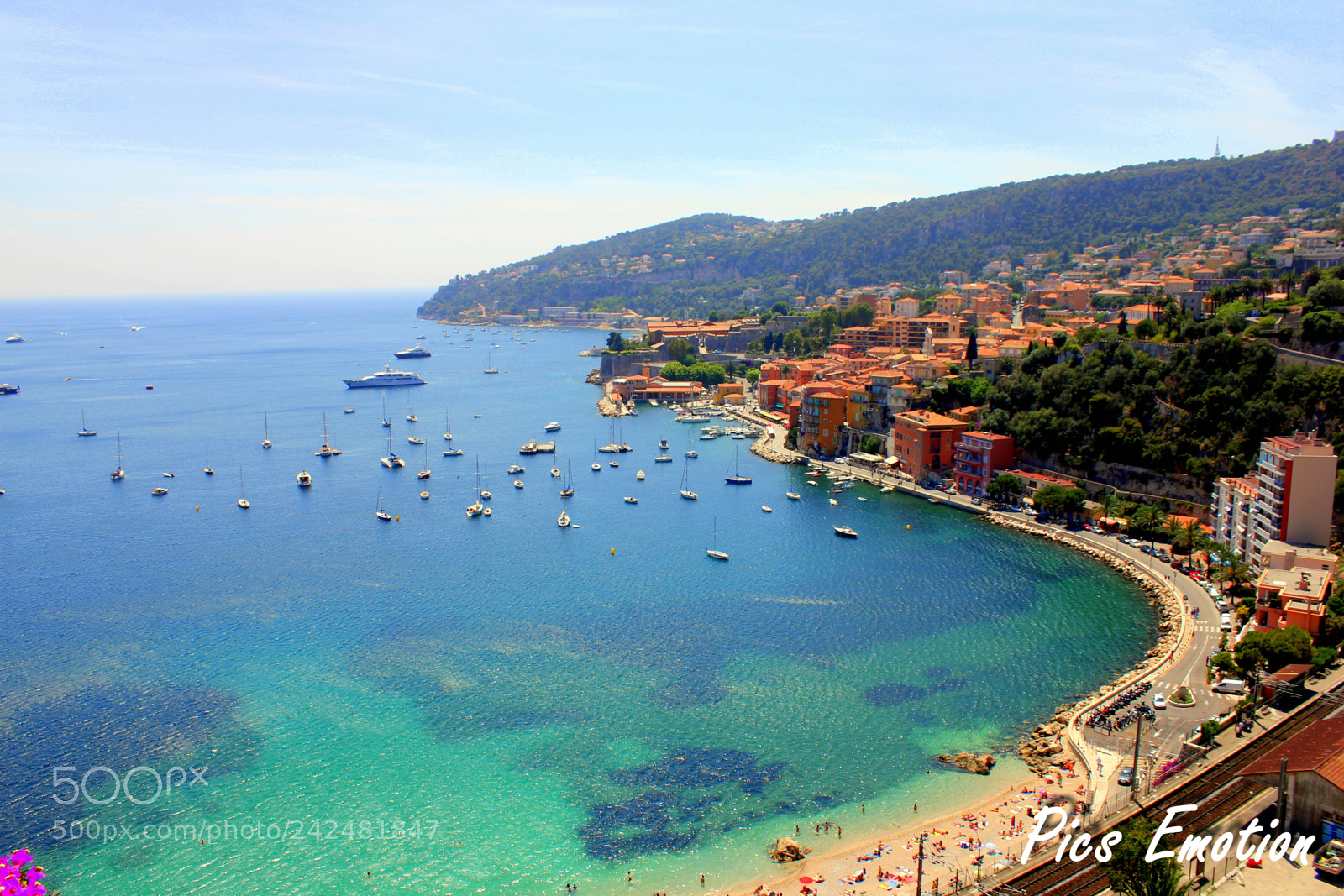 Canon EOS 550D (EOS Rebel T2i / EOS Kiss X4) sample photo. Villefranche sur mer photography