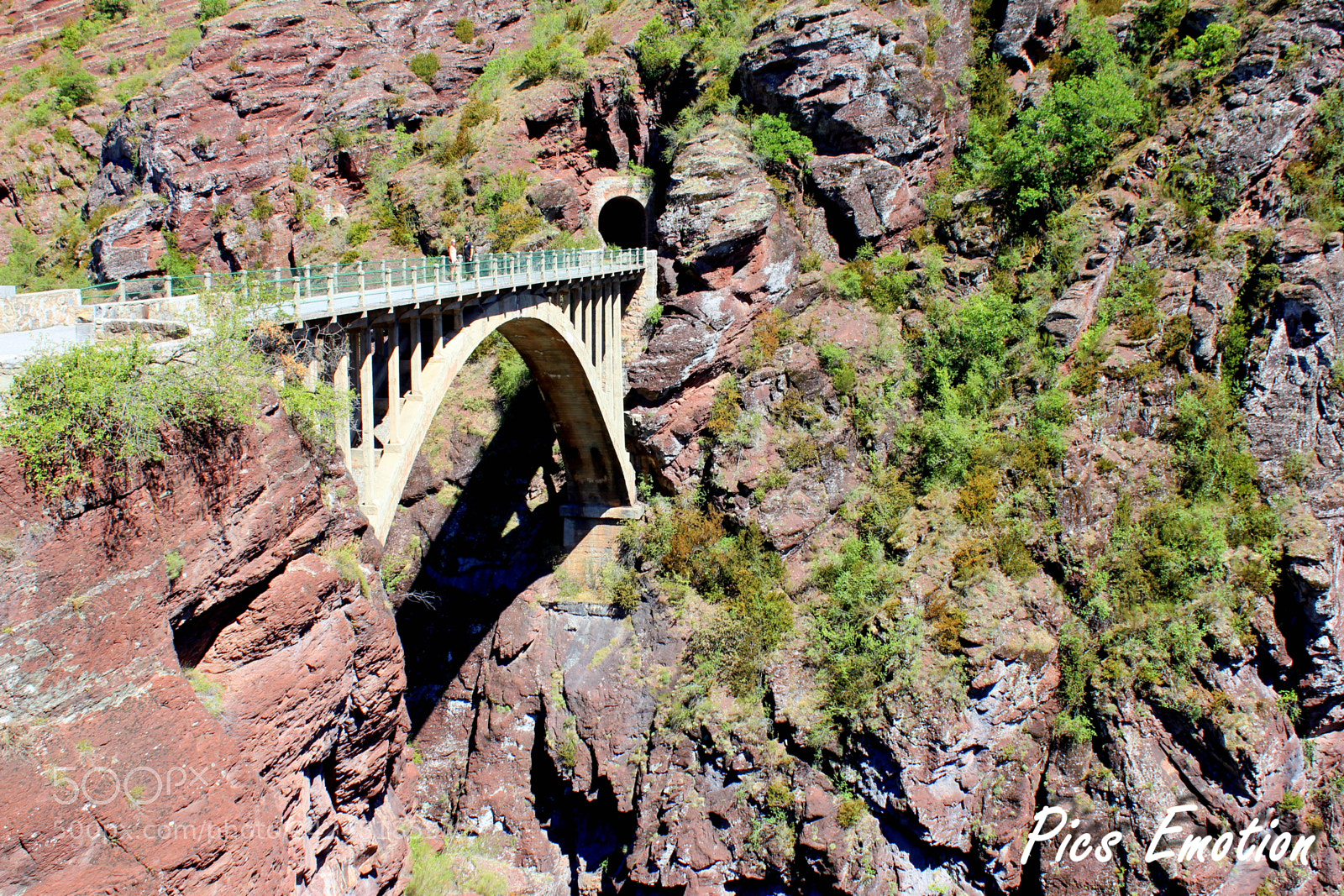 Canon EOS 550D (EOS Rebel T2i / EOS Kiss X4) sample photo. Duranus canyon photography