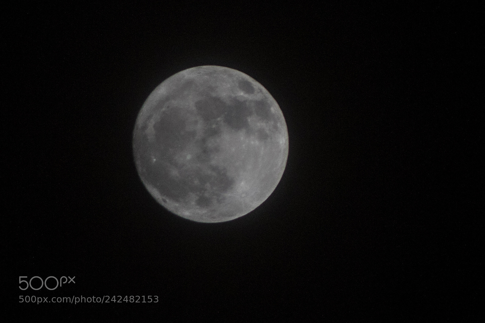 Canon EOS 1300D (EOS Rebel T6 / EOS Kiss X80) sample photo. Moon photography