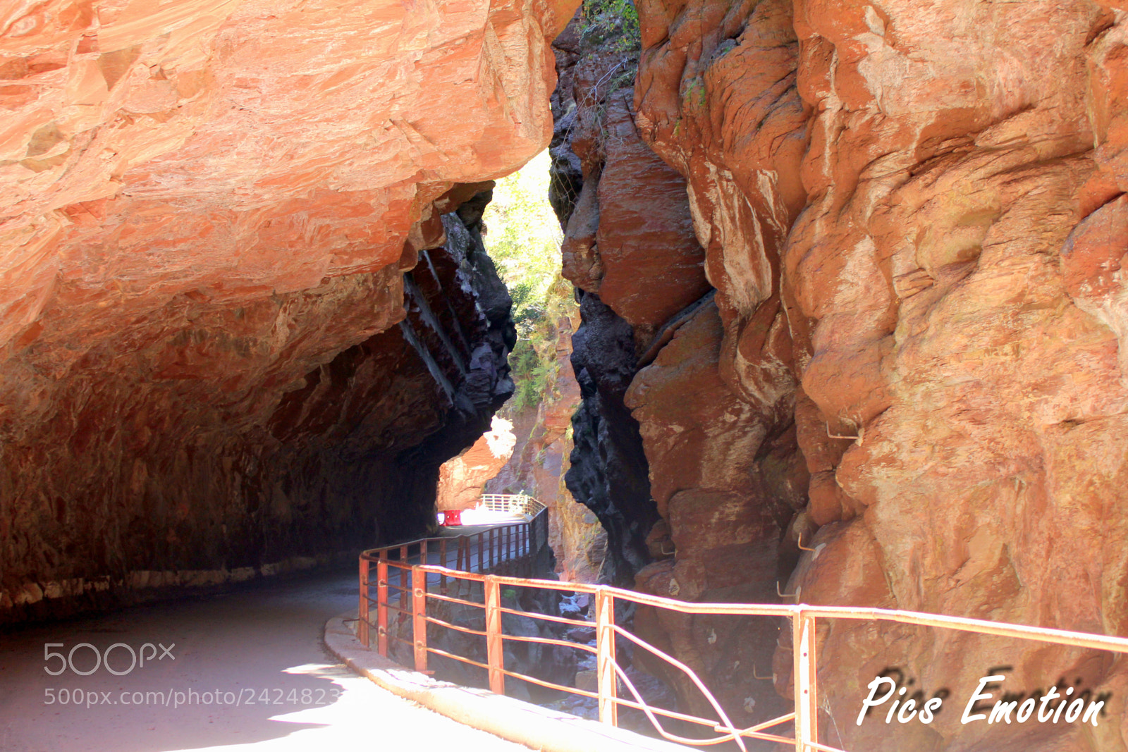 Canon EOS 550D (EOS Rebel T2i / EOS Kiss X4) sample photo. Cians canyon photography
