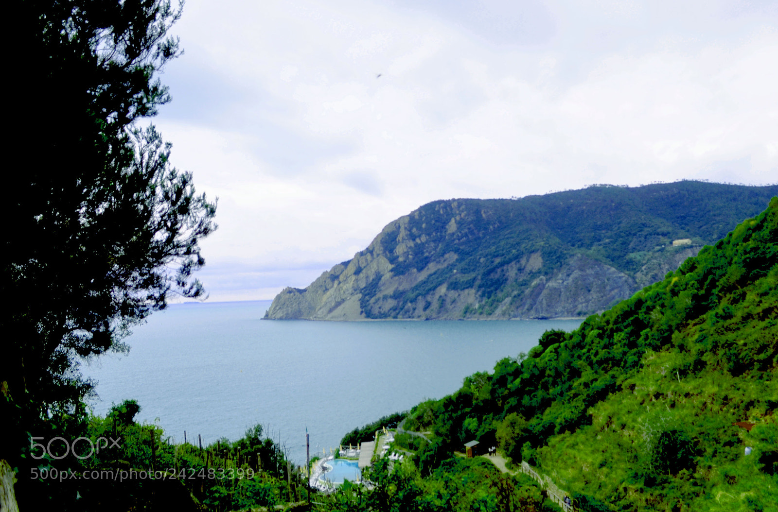 Nikon D5100 sample photo. Hiking roads of italy photography