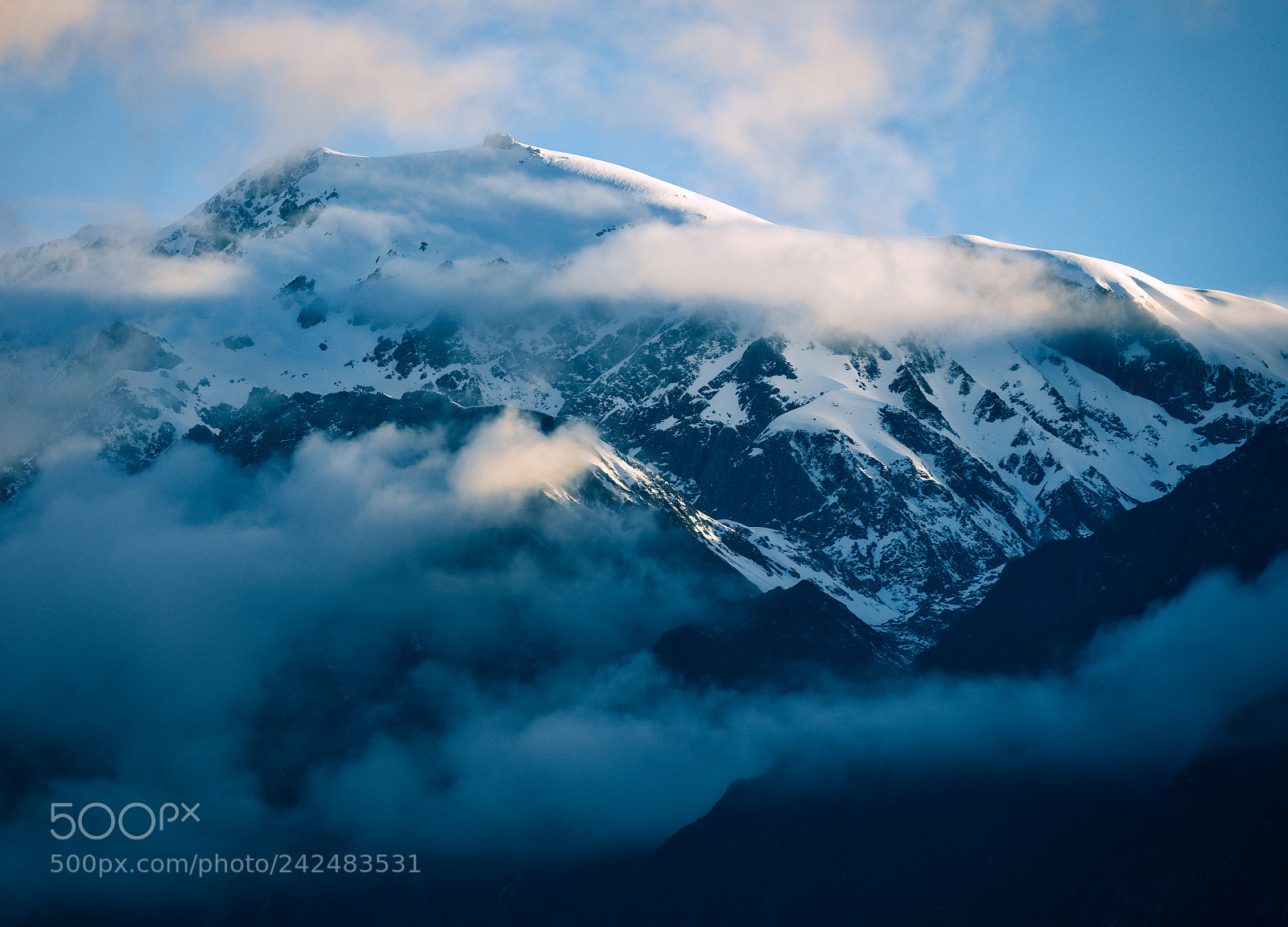 Sony a7 sample photo. The misty mountains photography