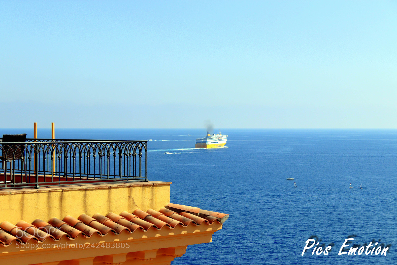 Canon EOS 77D (EOS 9000D / EOS 770D) sample photo. Go away photography