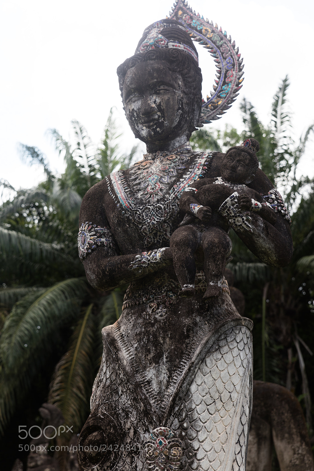 Canon EOS 5DS R sample photo. Wat xieng khuan buddha photography