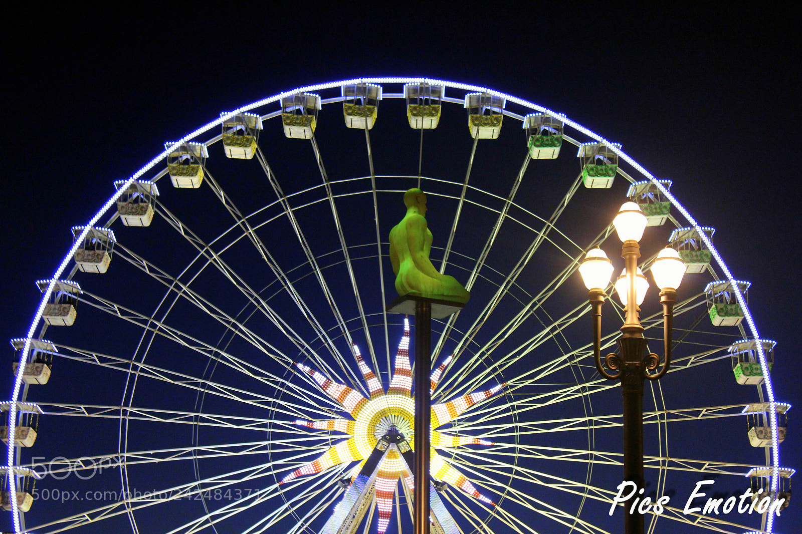 Canon EOS 550D (EOS Rebel T2i / EOS Kiss X4) sample photo. The big wheel photography