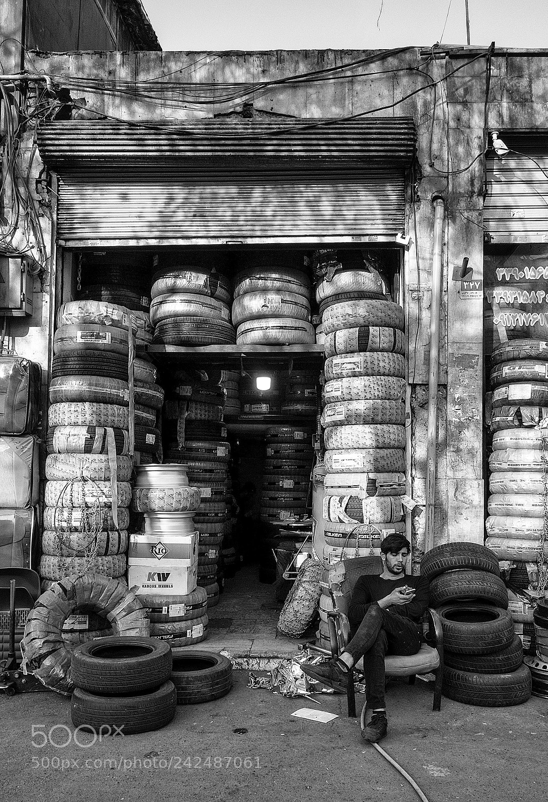 Ricoh GR II sample photo. Tire seller photography
