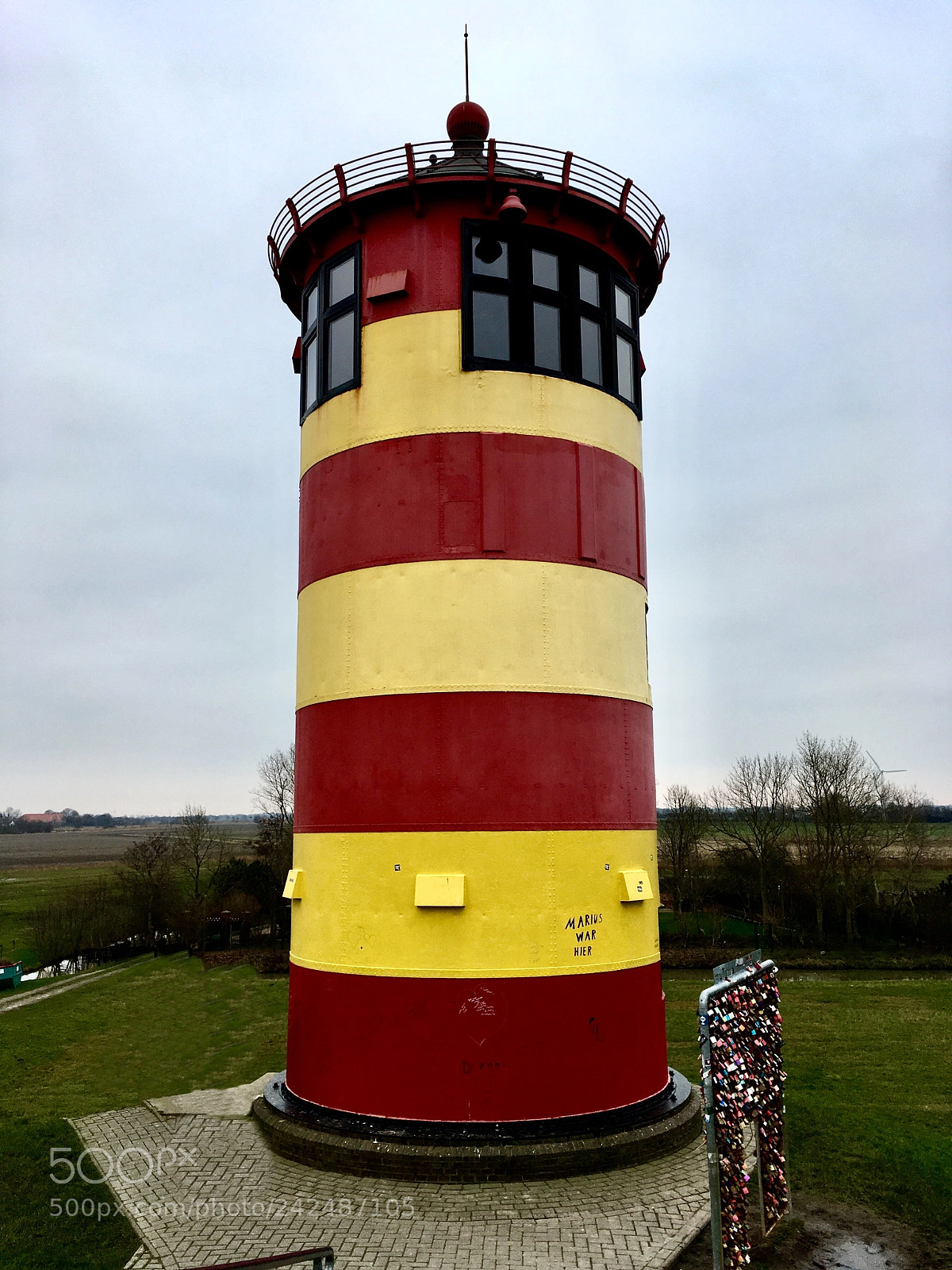 Apple iPhone SE sample photo. Lighthouse pilsum photography