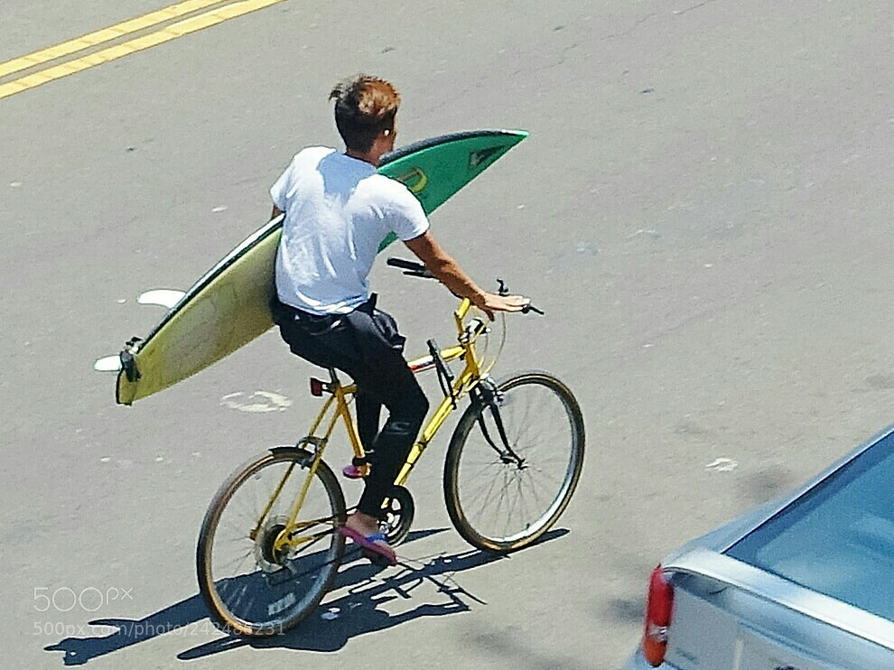 Sony Cyber-shot DSC-RX100 III sample photo. Going surfing photography