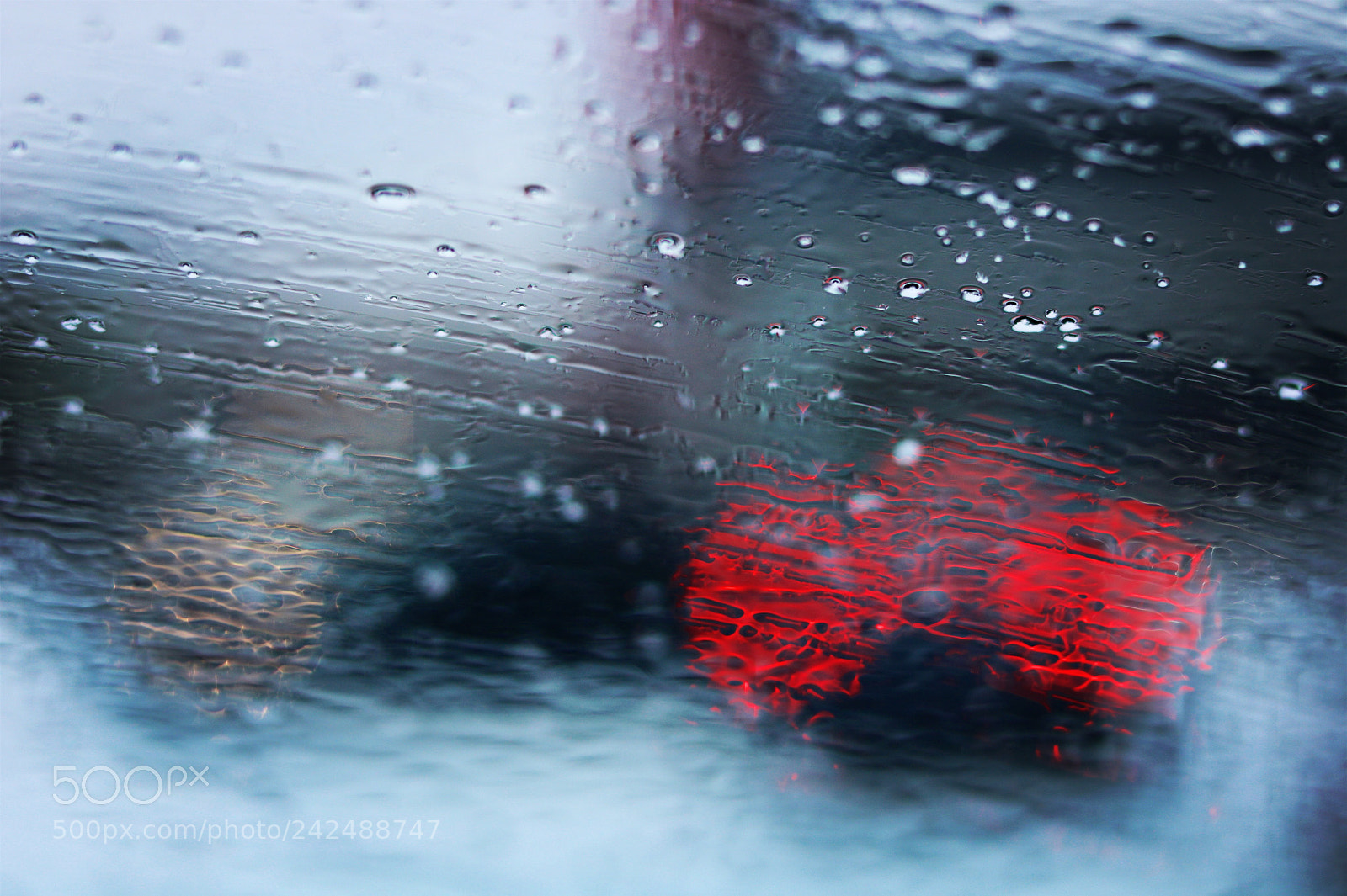 Canon EOS 750D (EOS Rebel T6i / EOS Kiss X8i) sample photo. Window and lights photography