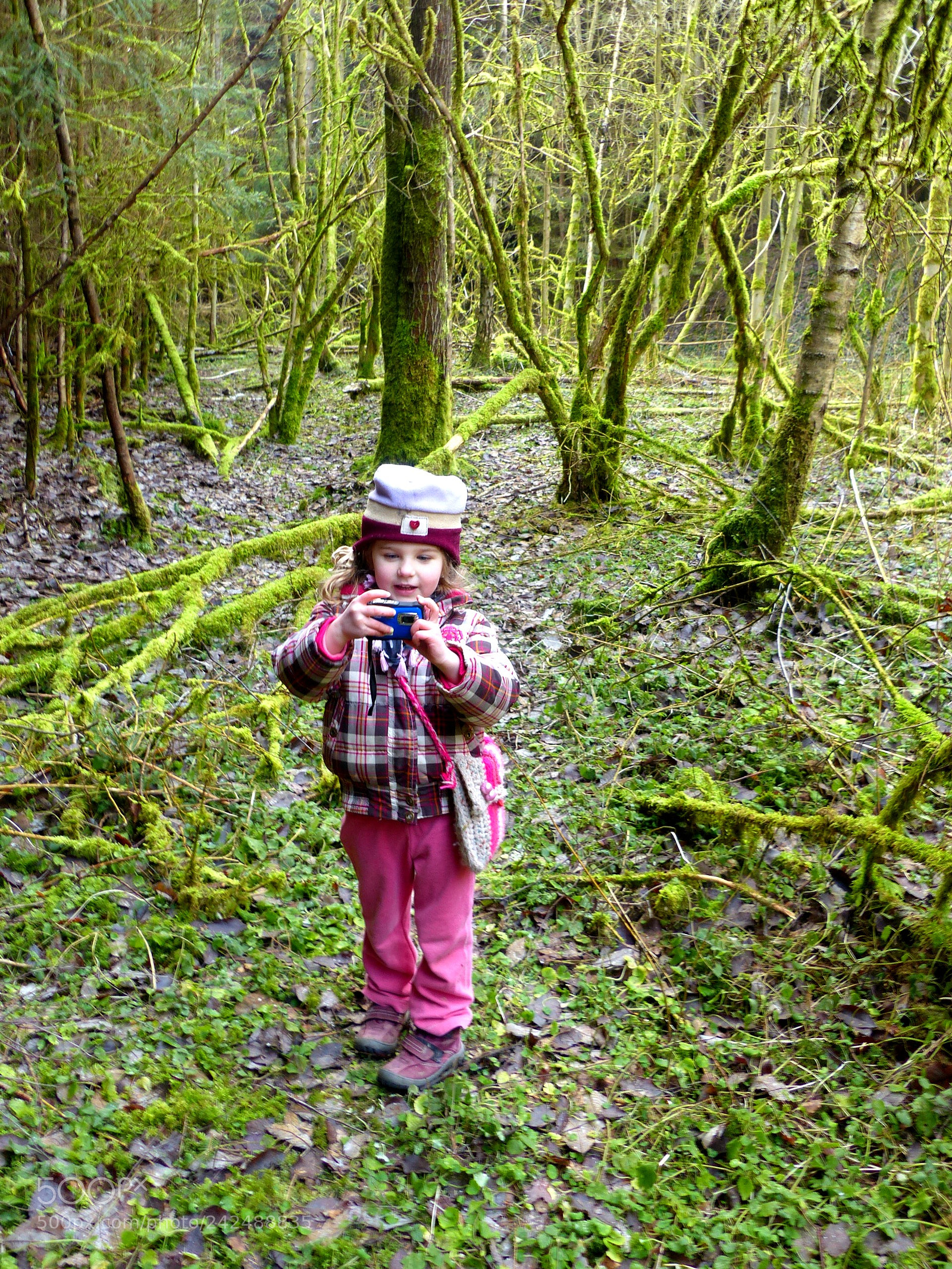 Panasonic Lumix DMC-FZ200 sample photo. Little photographer in the photography