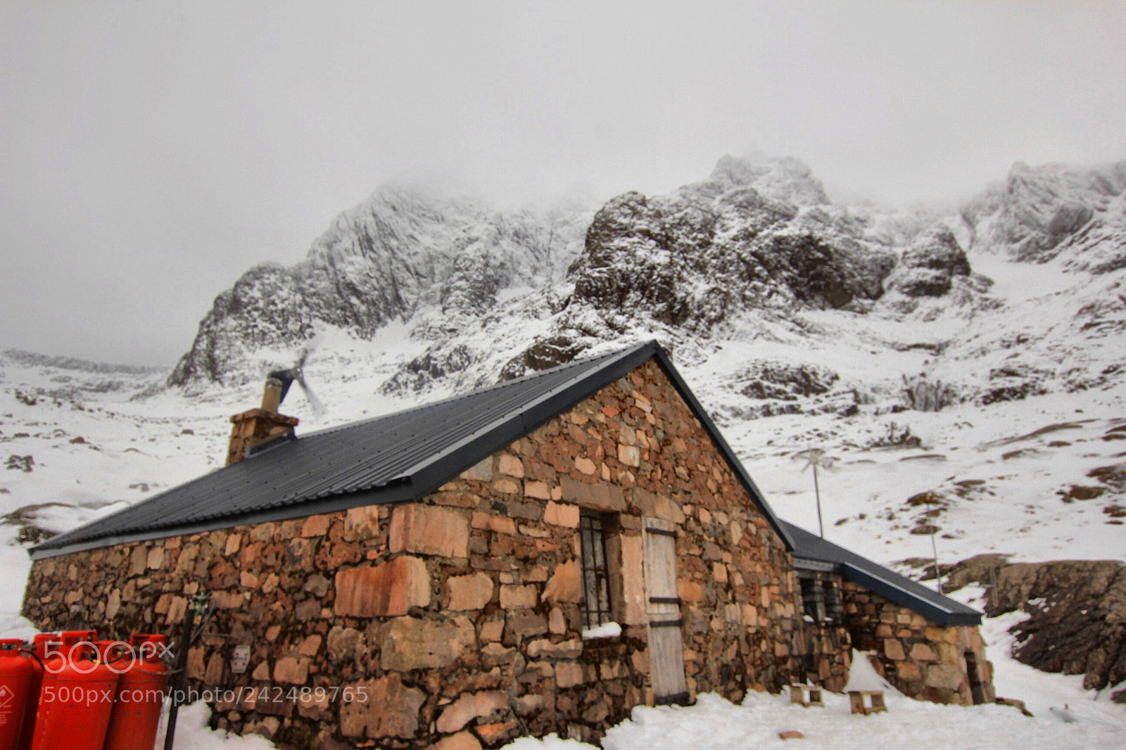Canon EOS 60D sample photo. The cic hut, north photography