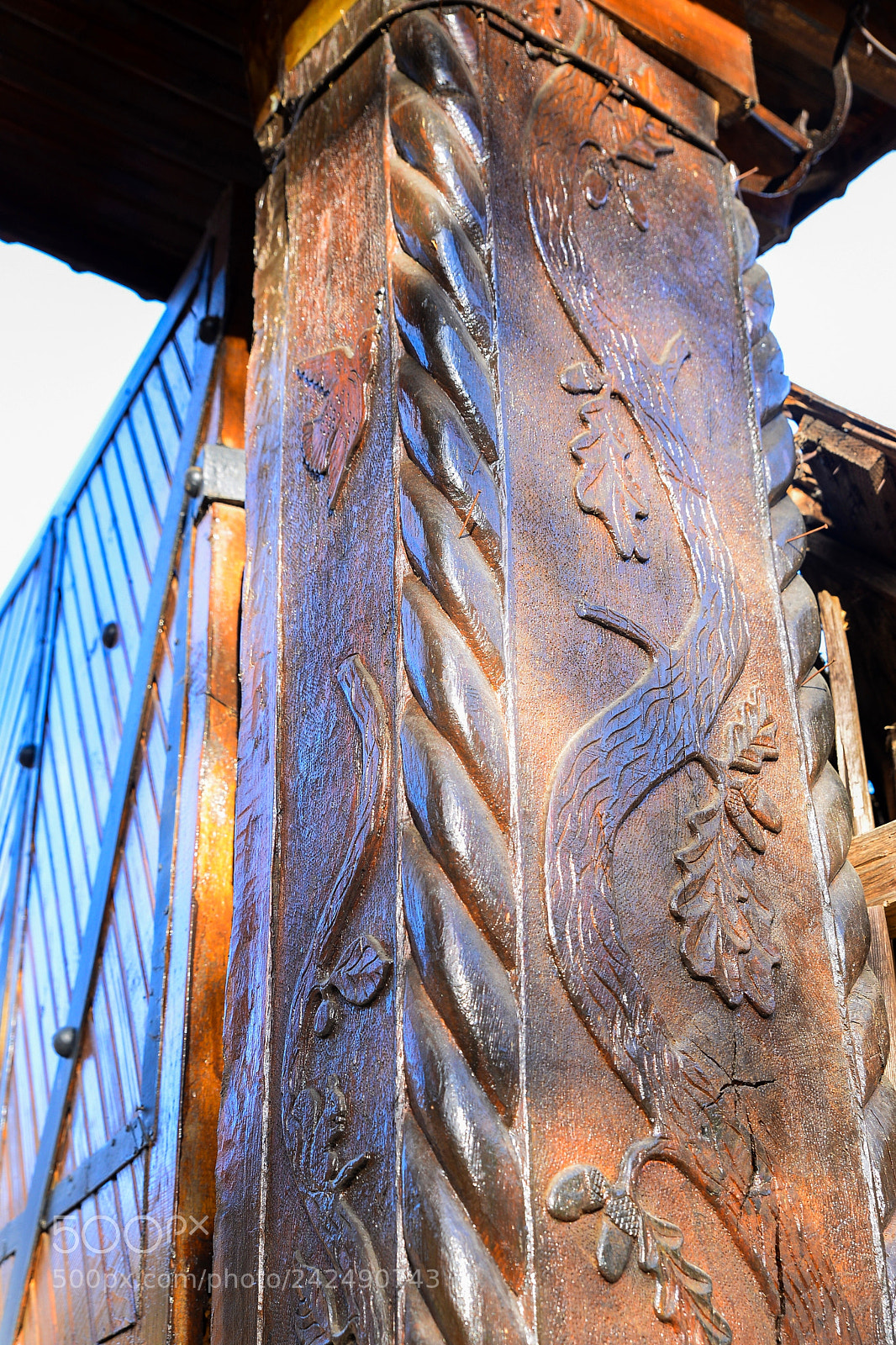 Nikon D610 sample photo. Wood sculpture photography