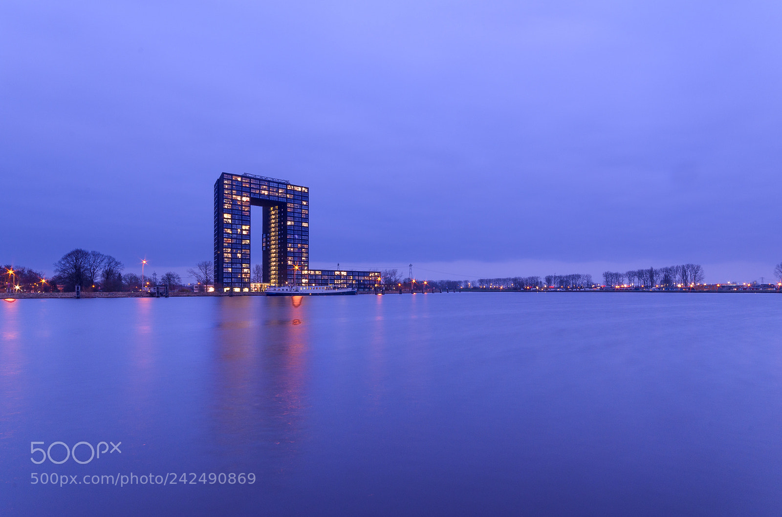Nikon D5100 sample photo. Tasmantower photography