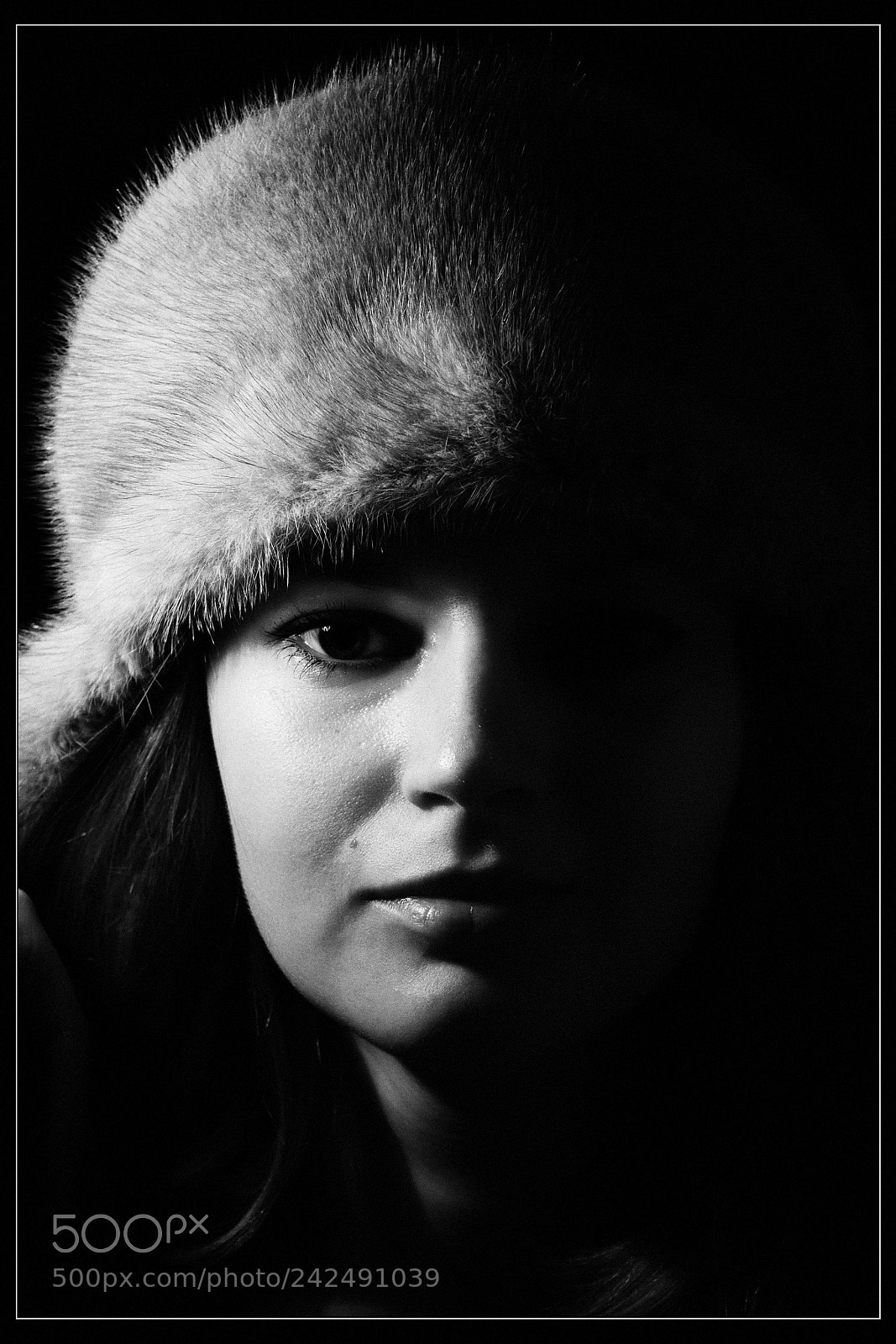 Canon EOS 450D (EOS Rebel XSi / EOS Kiss X2) sample photo. Hat photography