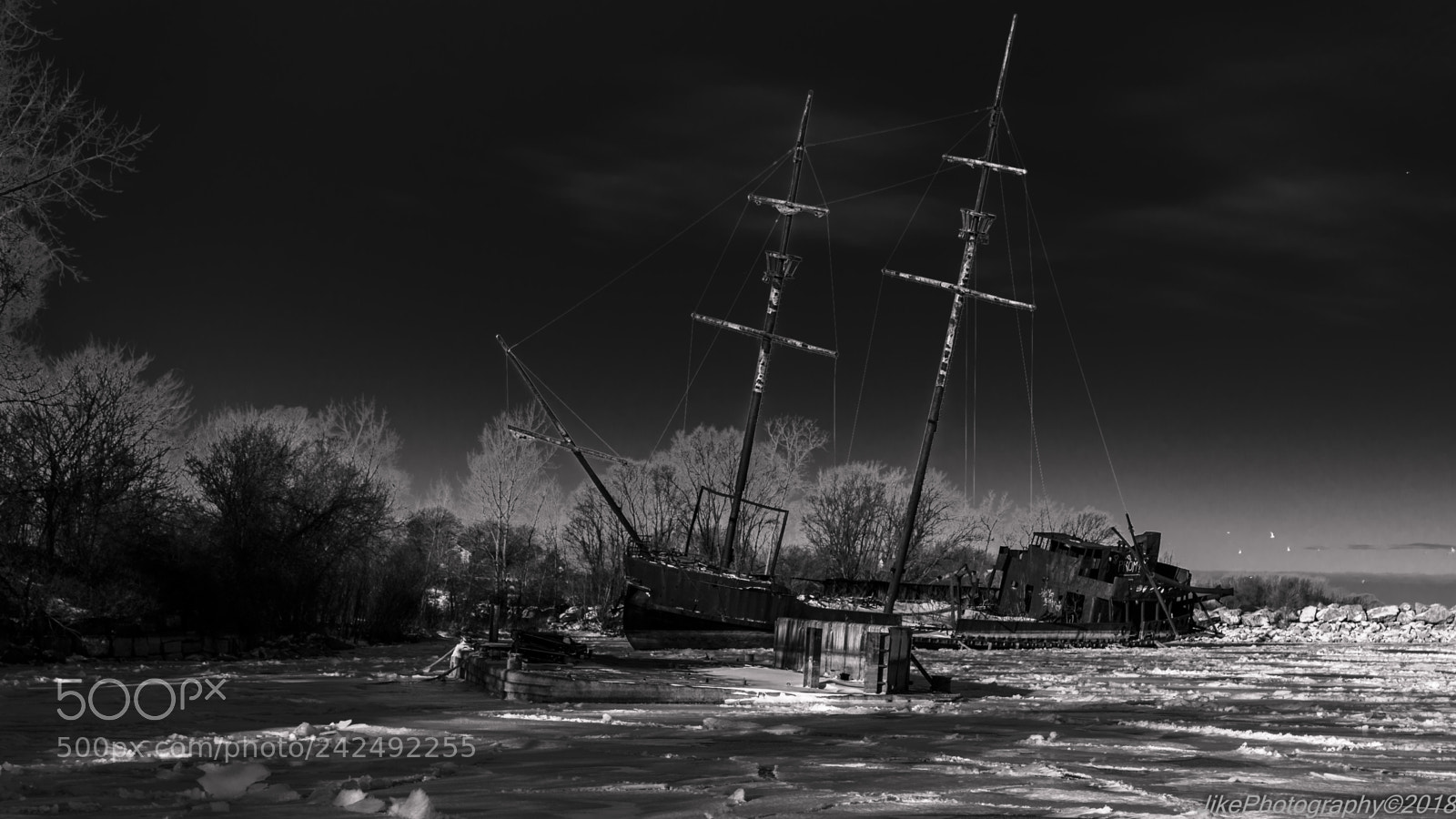 Nikon D810 sample photo. Abandoned ship photography