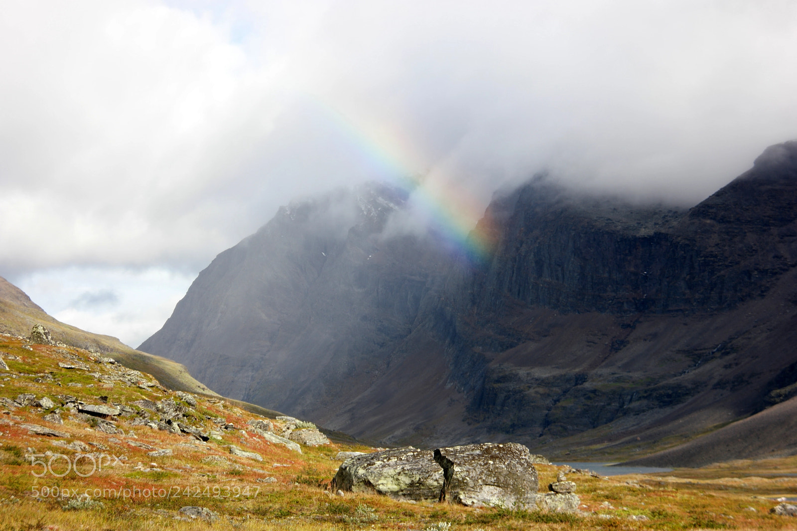 Samsung NX500 sample photo. Rainbow on the king photography