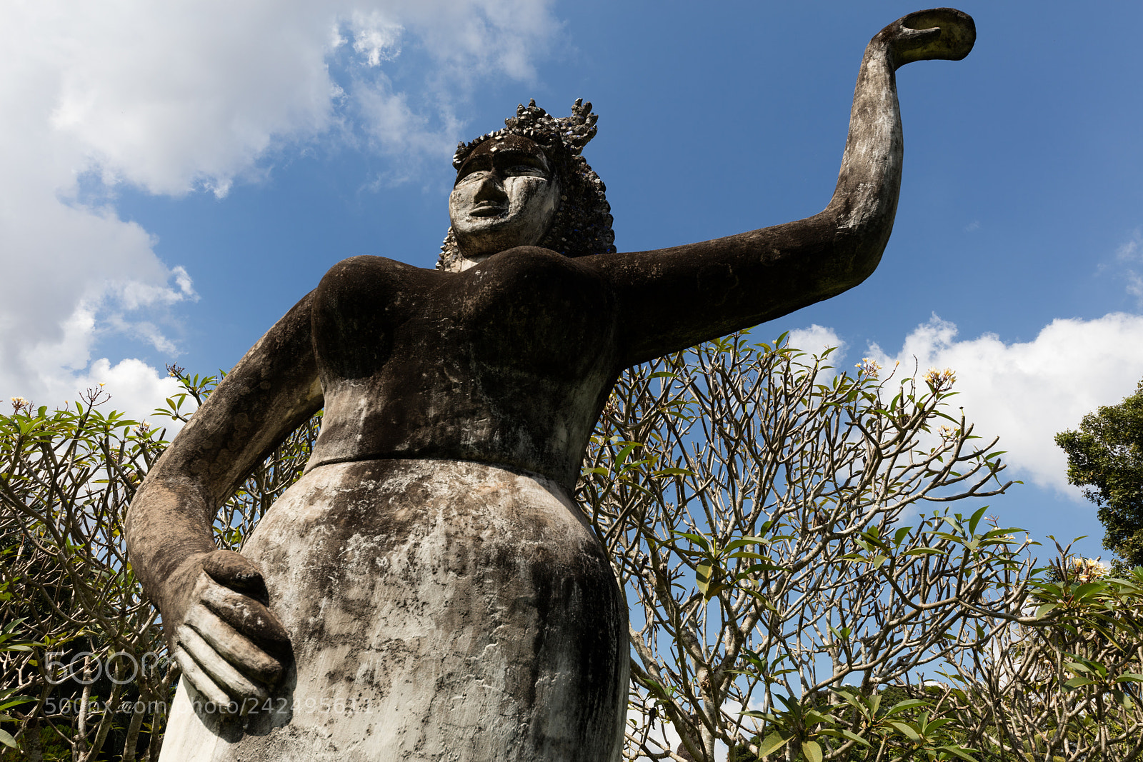 Canon EOS 5DS R sample photo. Wat xieng khuan buddha photography