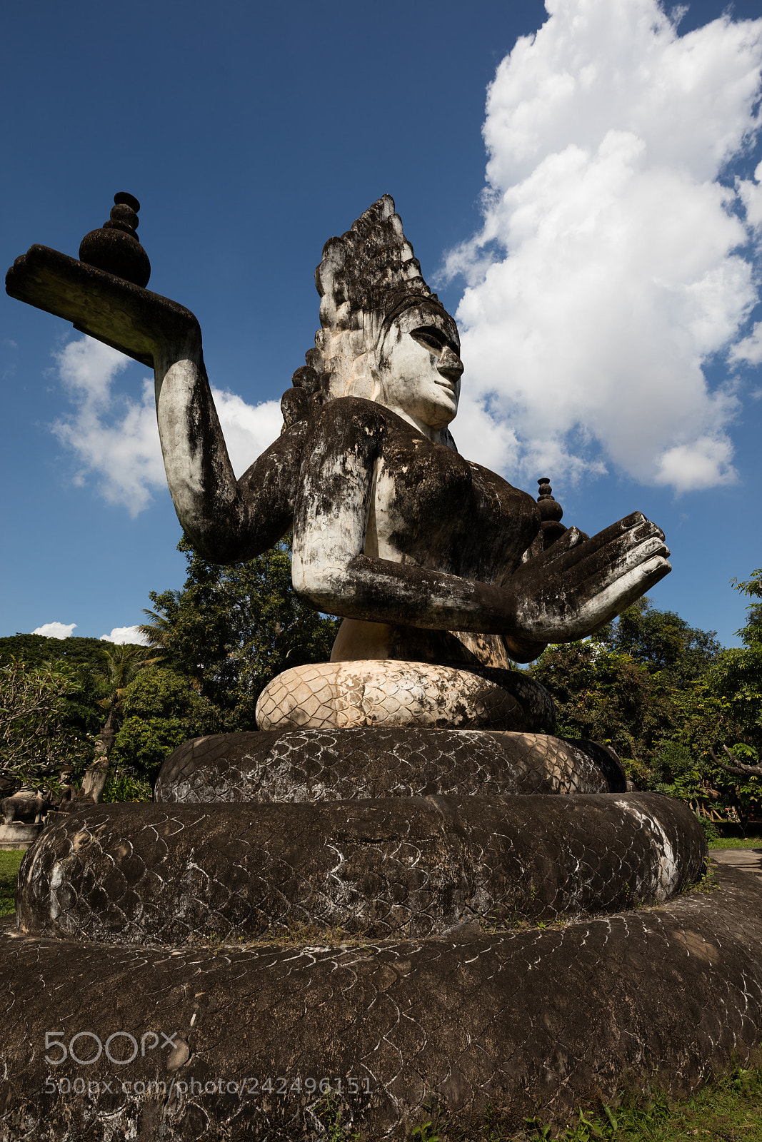 Canon EOS 5DS R sample photo. Wat xieng khuan buddha photography
