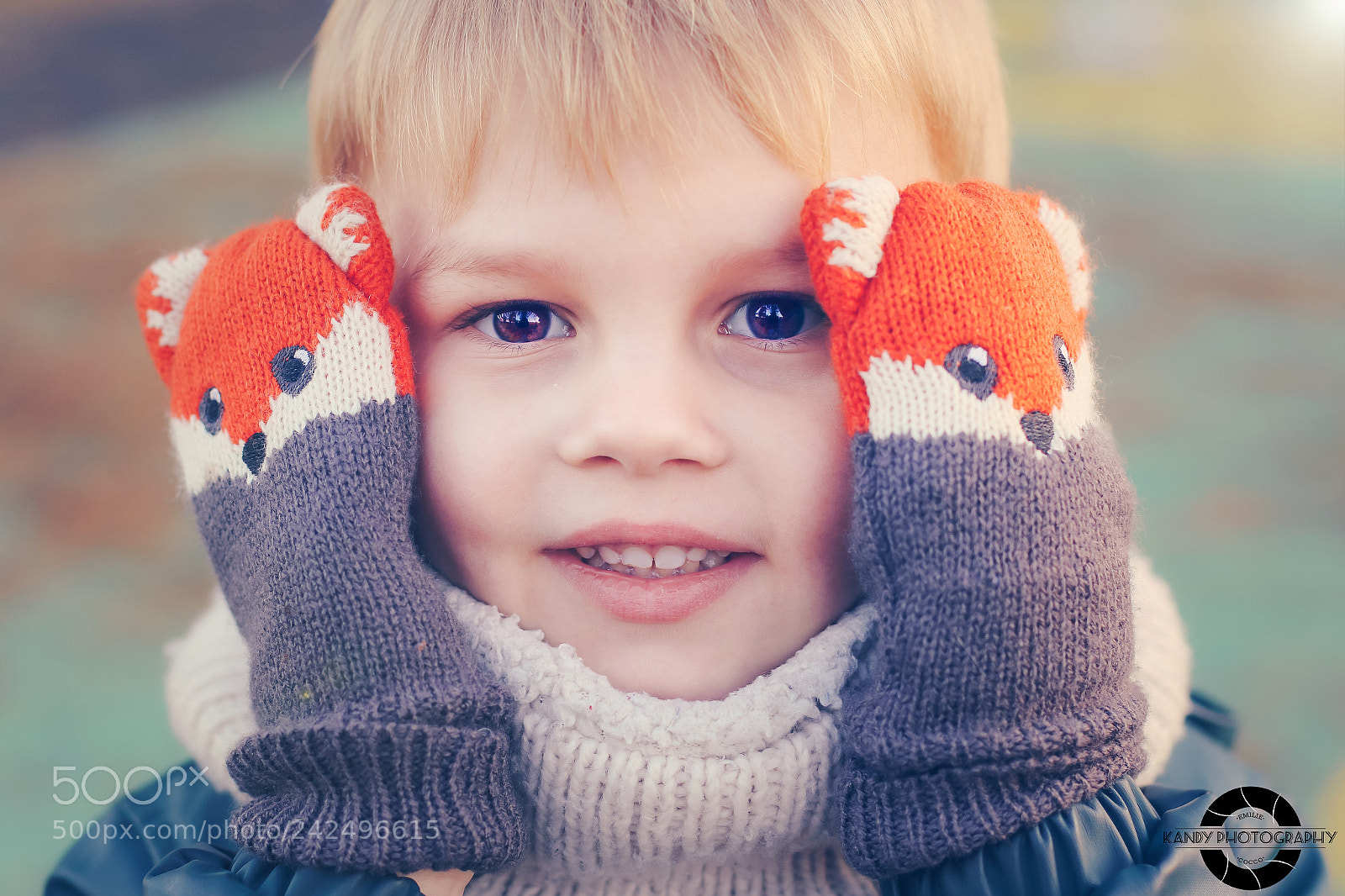 Canon EOS 7D Mark II sample photo. Autumn kid photography