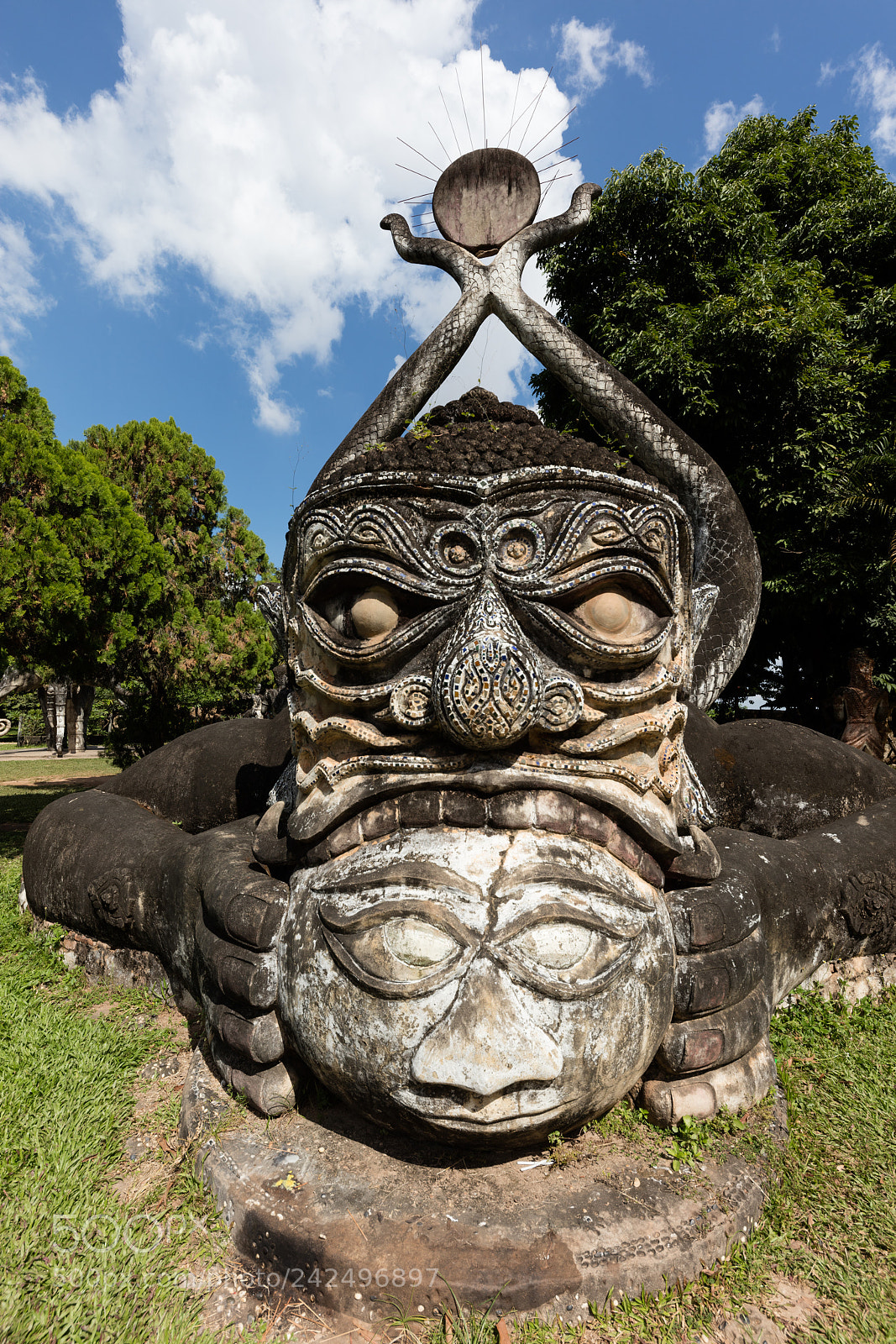 Canon EOS 5DS R sample photo. Wat xieng khuan buddha photography