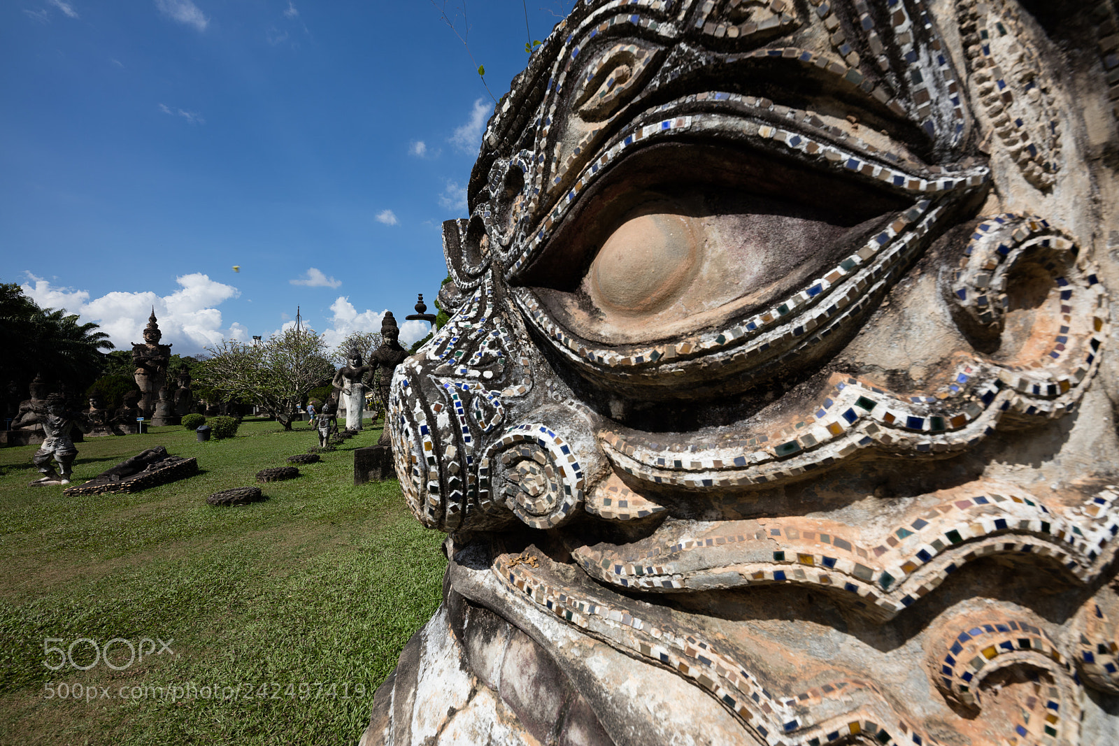Canon EOS 5DS R sample photo. Wat xieng khuan buddha photography
