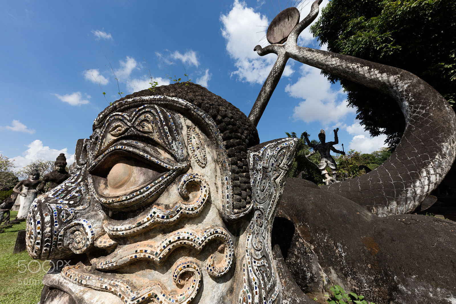 Canon EOS 5DS R sample photo. Wat xieng khuan buddha photography