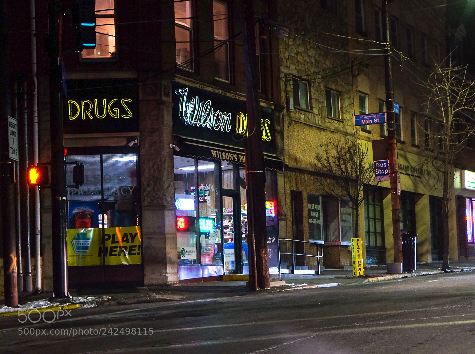 Fujifilm X-T10 sample photo. Neon nights photography