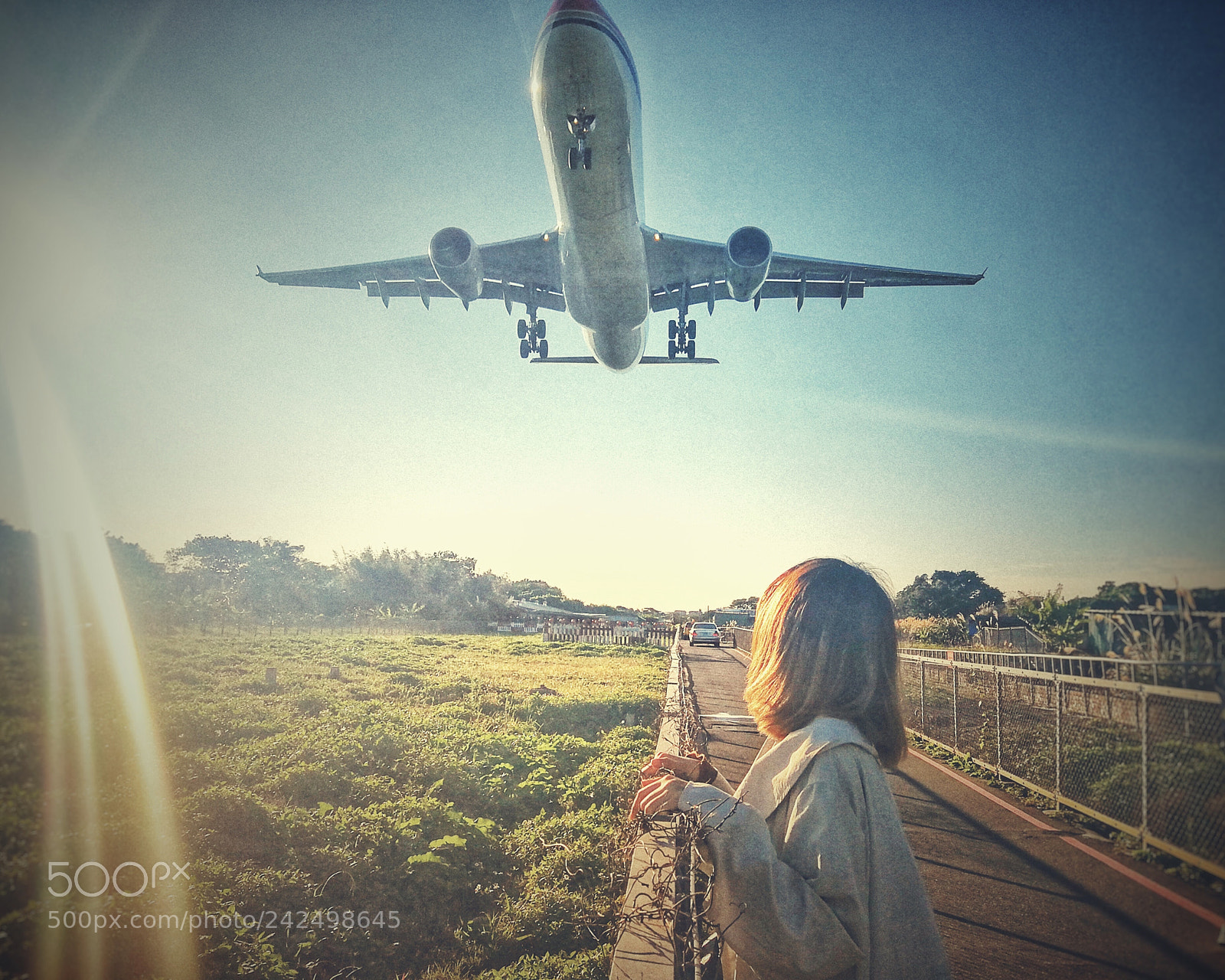 HUAWEI Mate 9 sample photo. 飛機飛過天空✈️ photography
