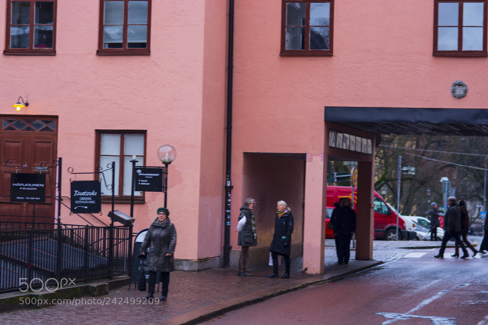 Nikon D7100 sample photo. A pink house with photography