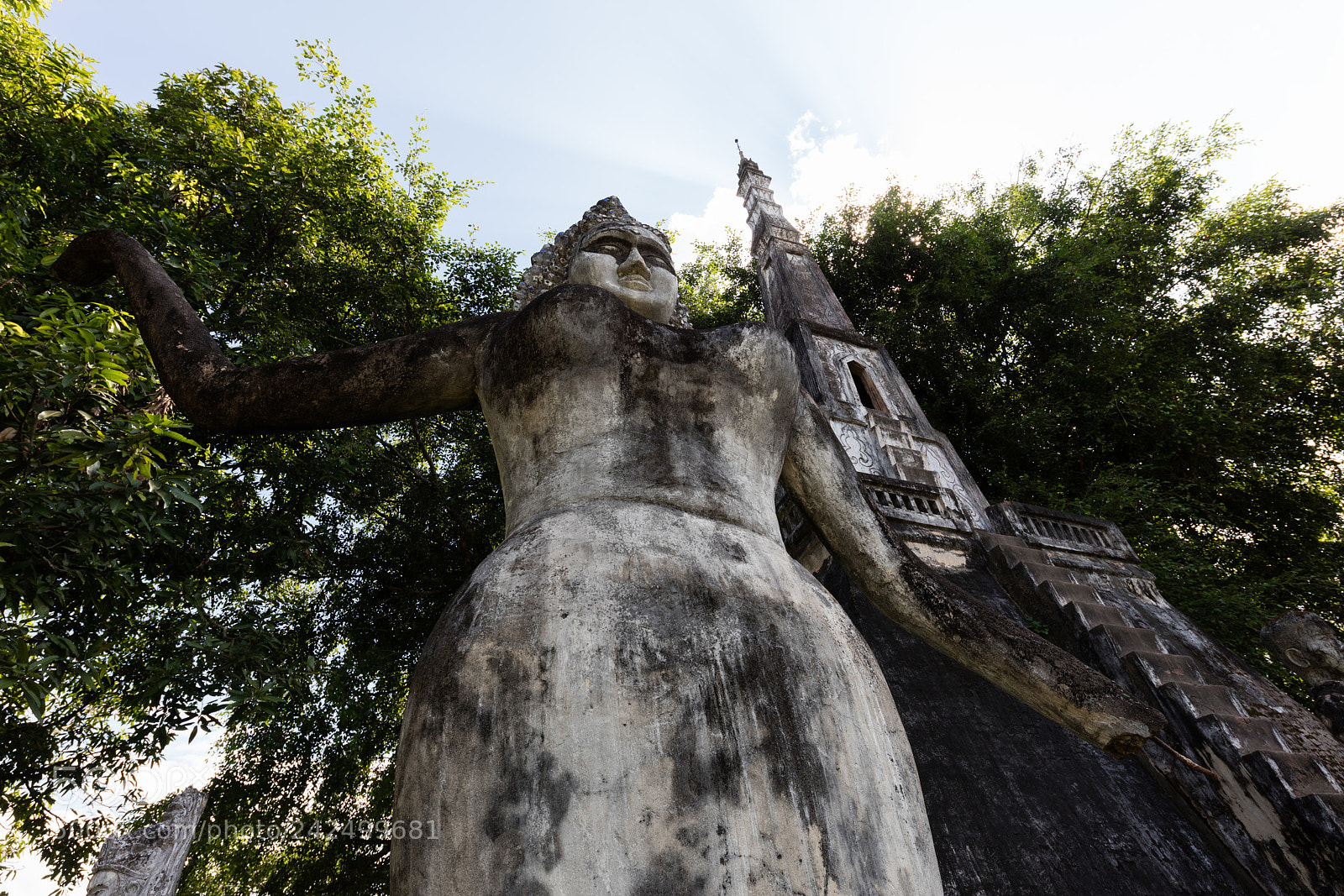 Canon EOS 5DS R sample photo. Wat xieng khuan buddha photography